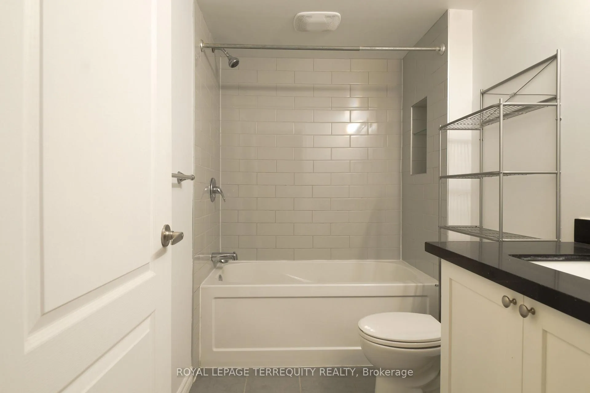 Photo 12 of Unit Bsmt, 665 Crawford Street, Toronto, Palmerston-Little Italy — HOMEH