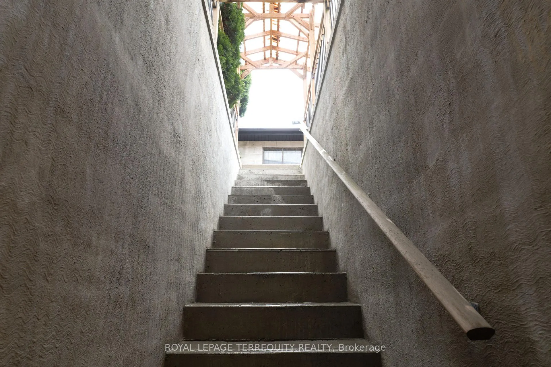 Photo 13 of Unit Bsmt, 665 Crawford Street, Toronto, Palmerston-Little Italy — HOMEH