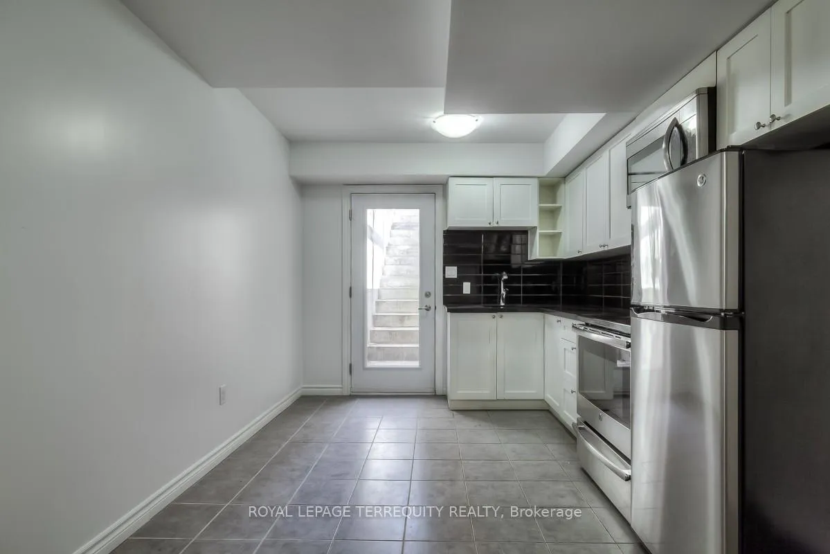 Photo 14 of Unit Bsmt, 665 Crawford Street, Toronto, Palmerston-Little Italy — HOMEH
