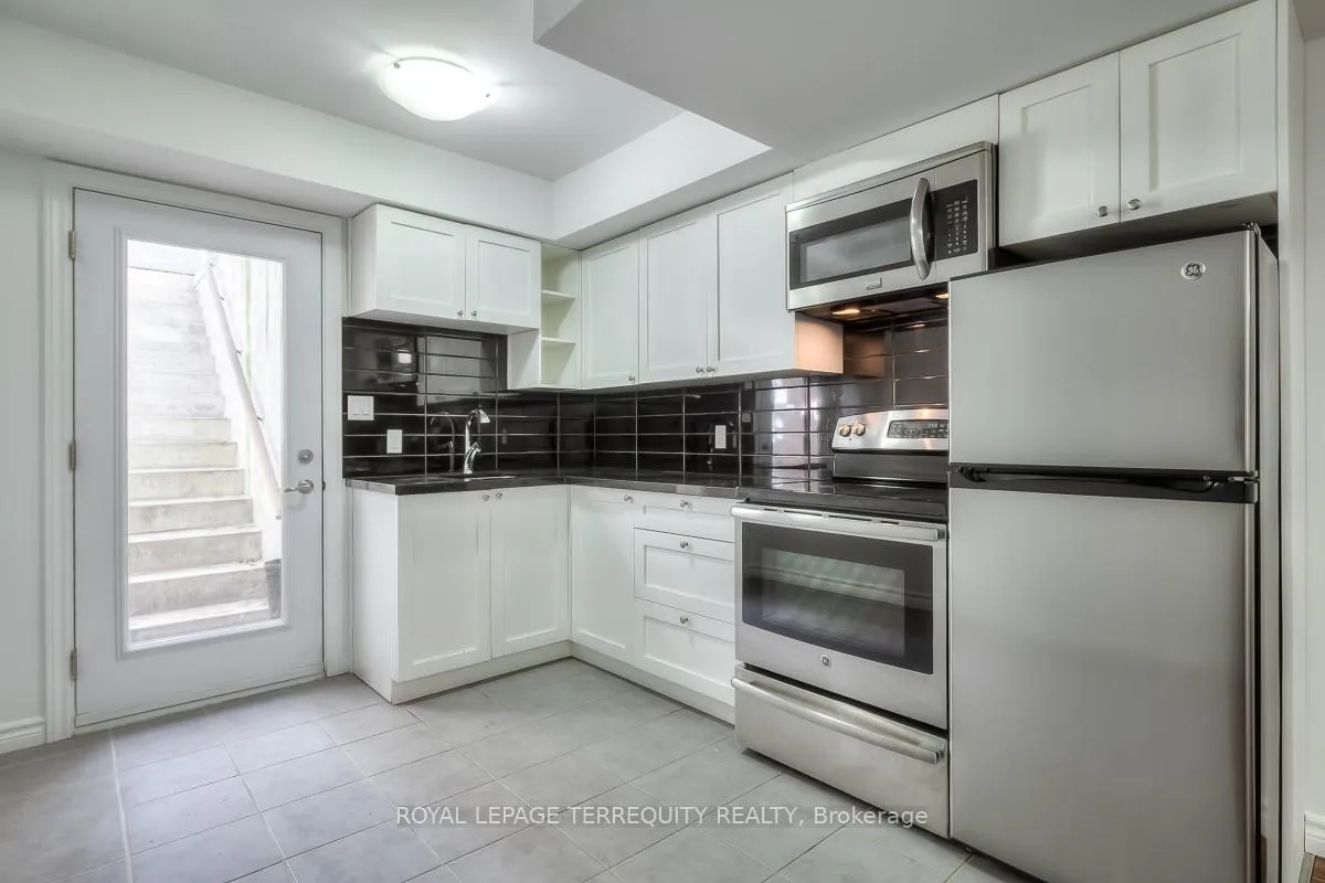 Photo 15 of Unit Bsmt, 665 Crawford Street, Toronto, Palmerston-Little Italy — HOMEH