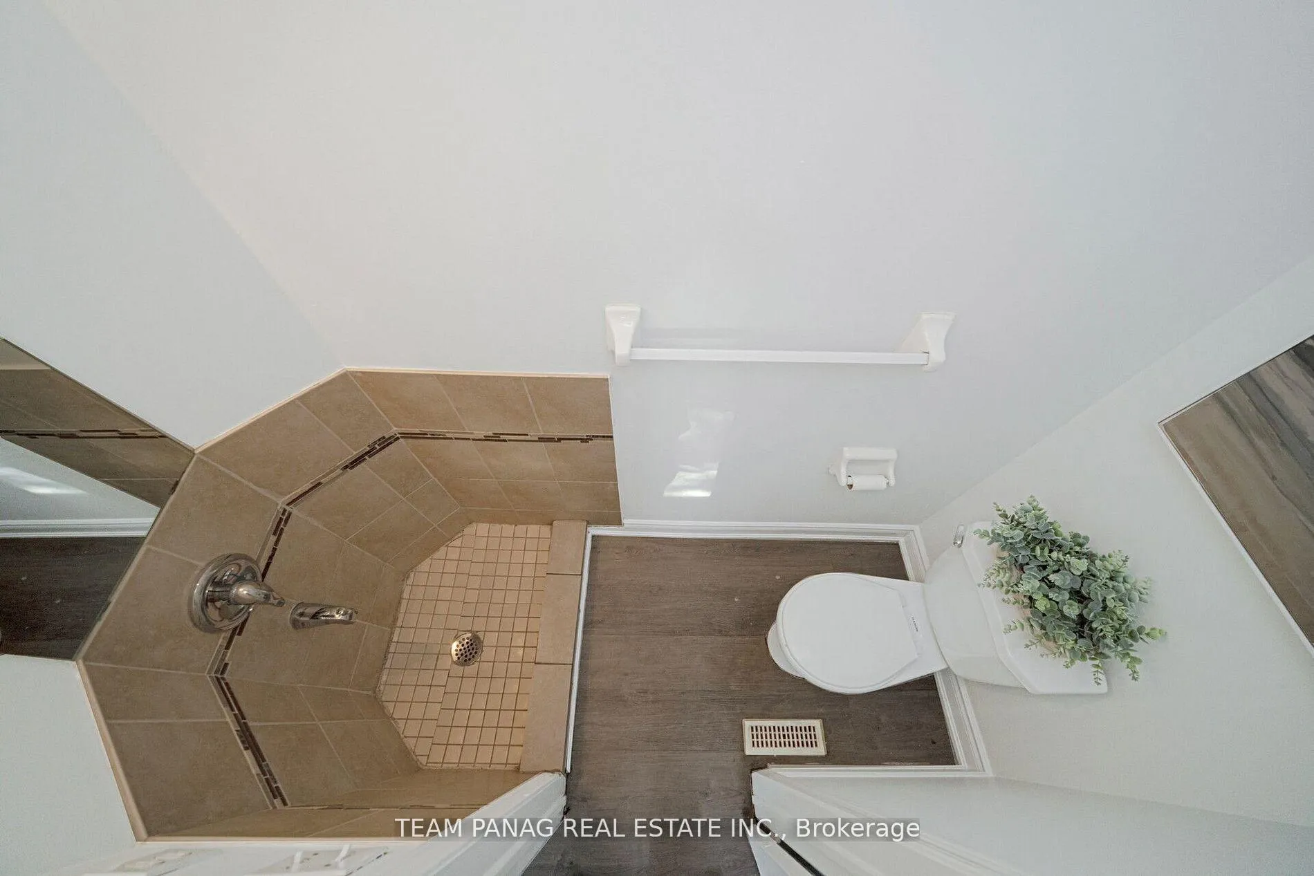 Photo 15 of 78 Fern Valley Crescent, Brampton, Sandringham-Wellington — HOMEH