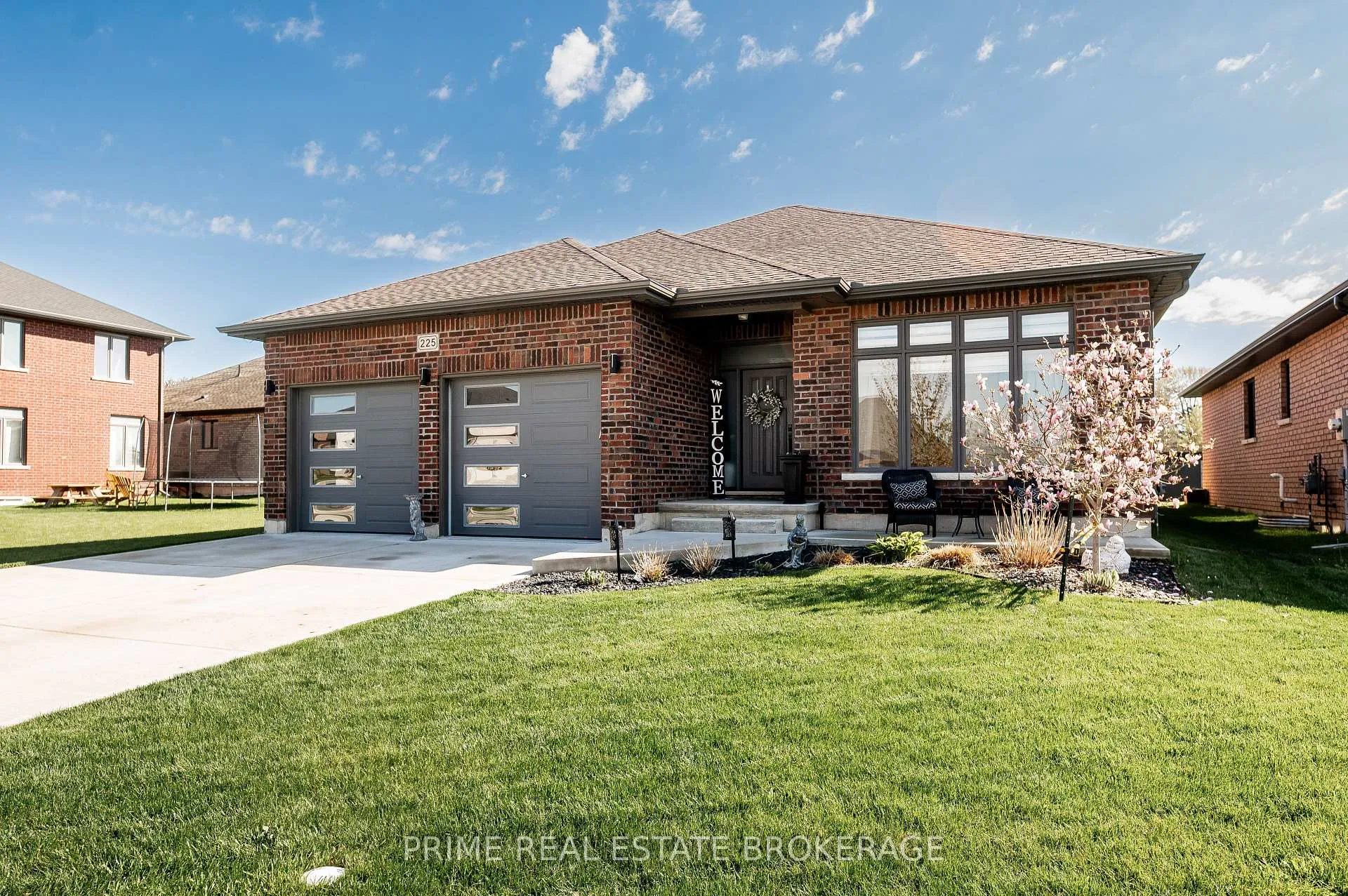 Photo 2 of 225 Leitch Street, Dutton/Dunwich, Dutton — HOMEH