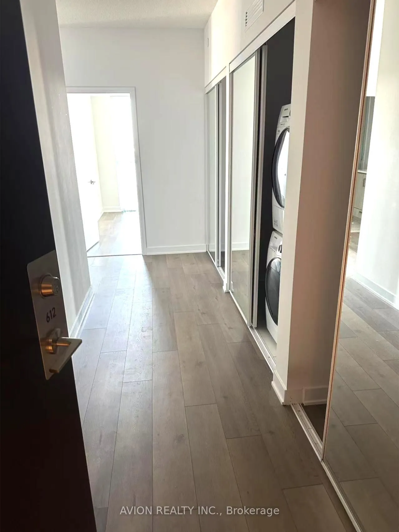 Photo 1 of Unit 612, 38 Honeycrisp Crescent, Vaughan, Vaughan Corporate Centre — HOMEH