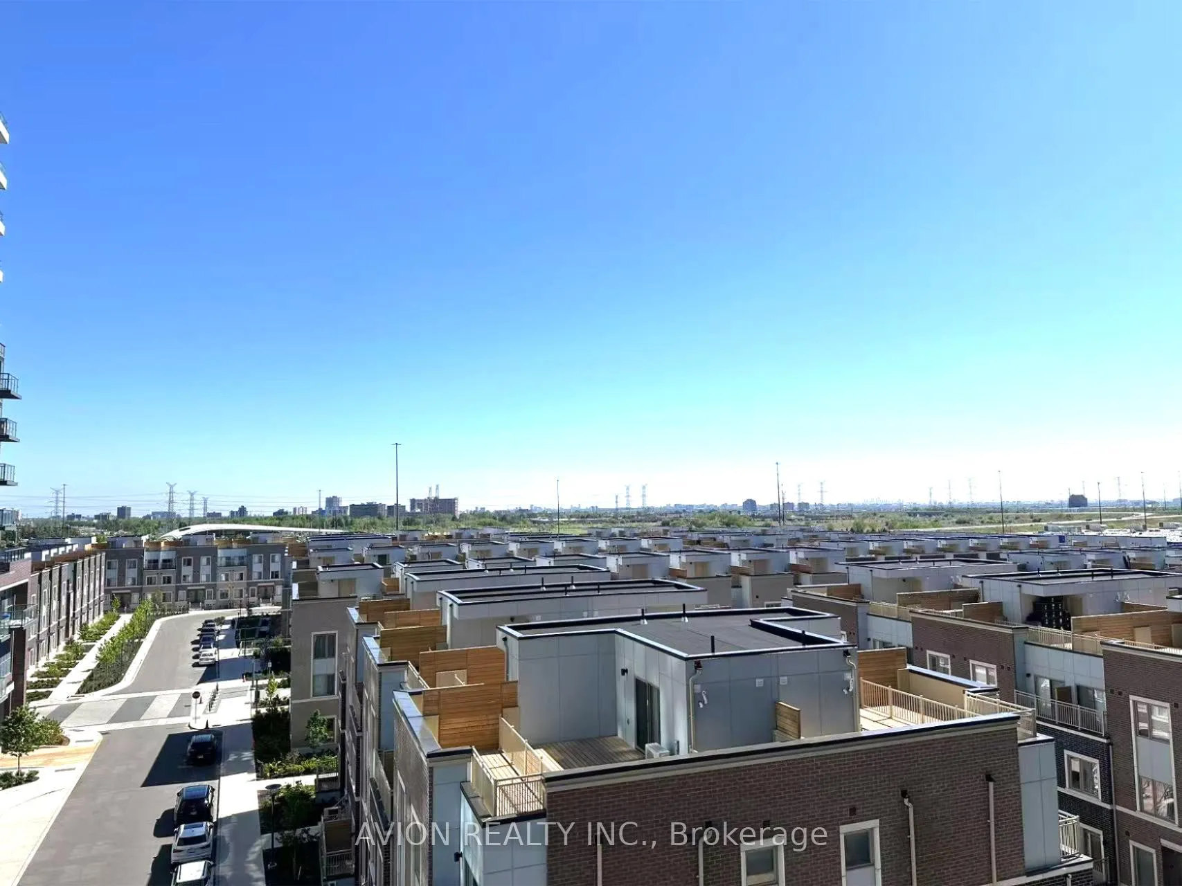Photo 13 of Unit 612, 38 Honeycrisp Crescent, Vaughan, Vaughan Corporate Centre — HOMEH