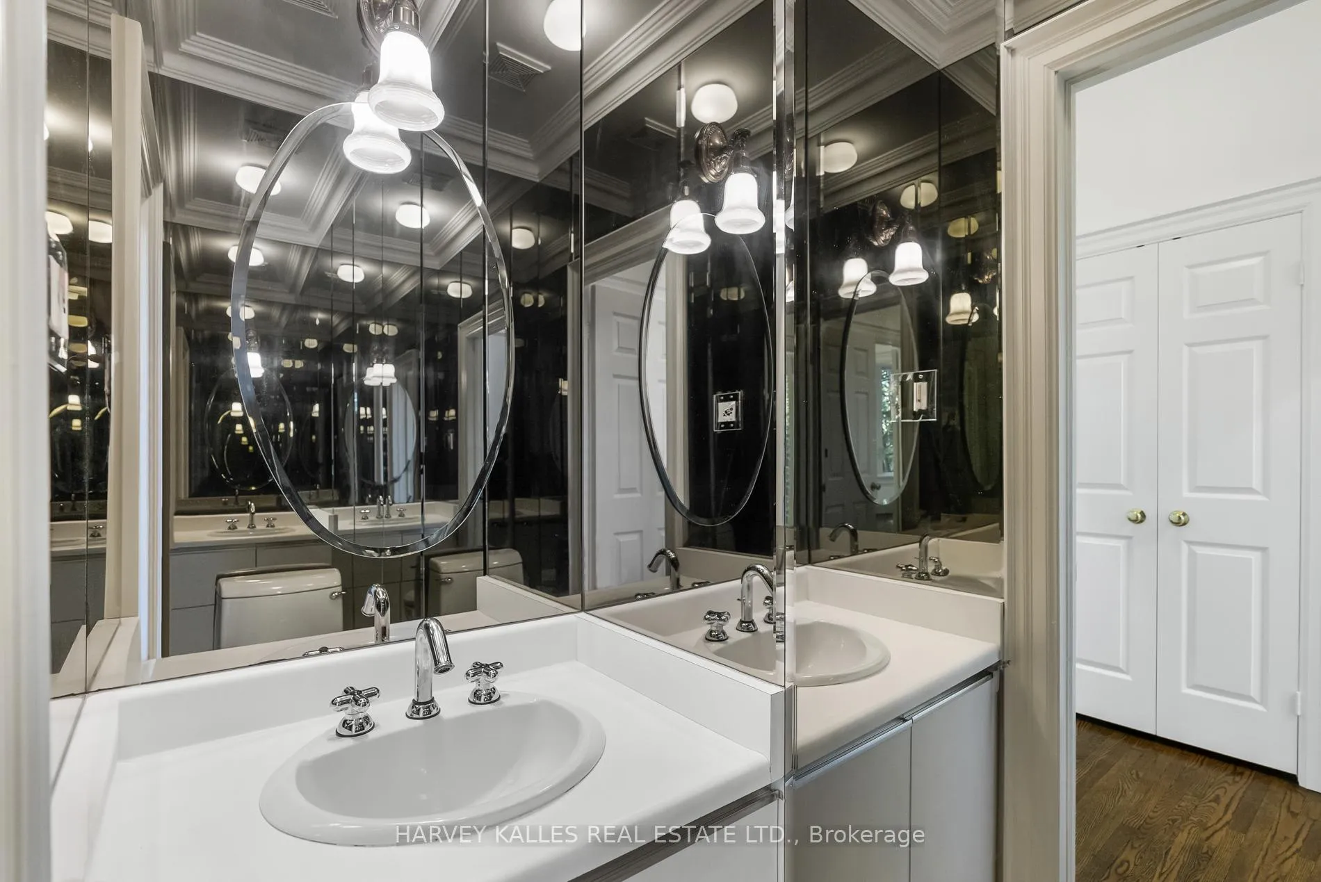 Photo 11 of 65 Elgin Avenue, Toronto, The Annex — HOMEH