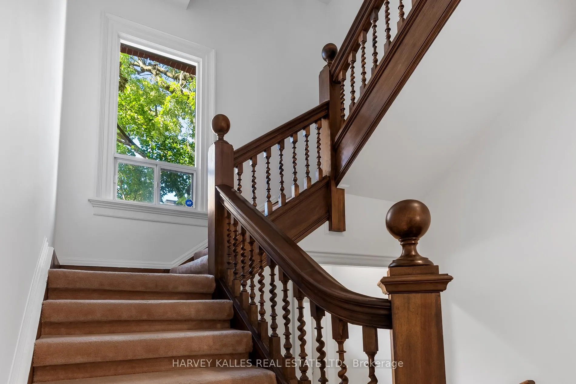 Photo 12 of 65 Elgin Avenue, Toronto, The Annex — HOMEH