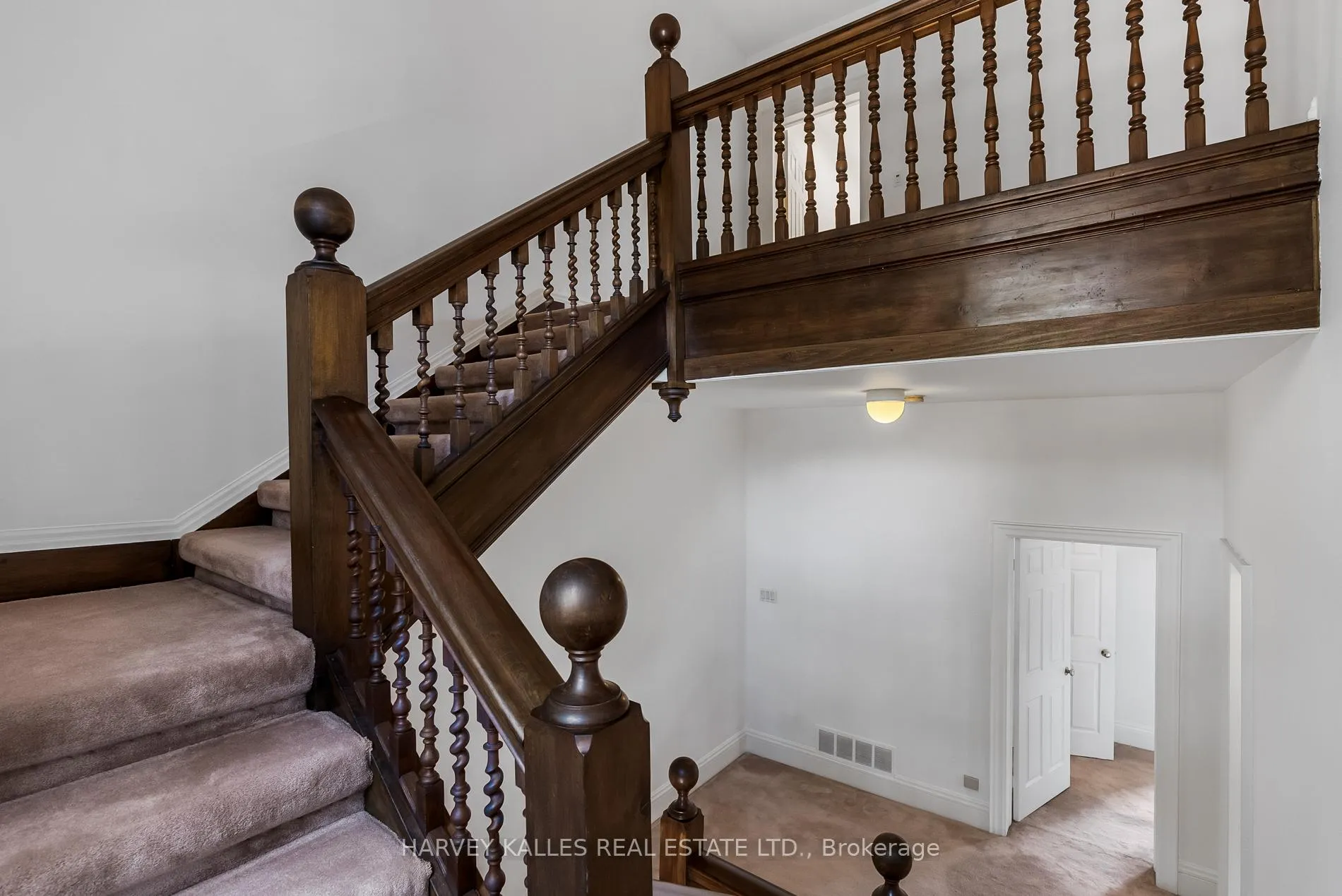 Photo 19 of 65 Elgin Avenue, Toronto, The Annex — HOMEH