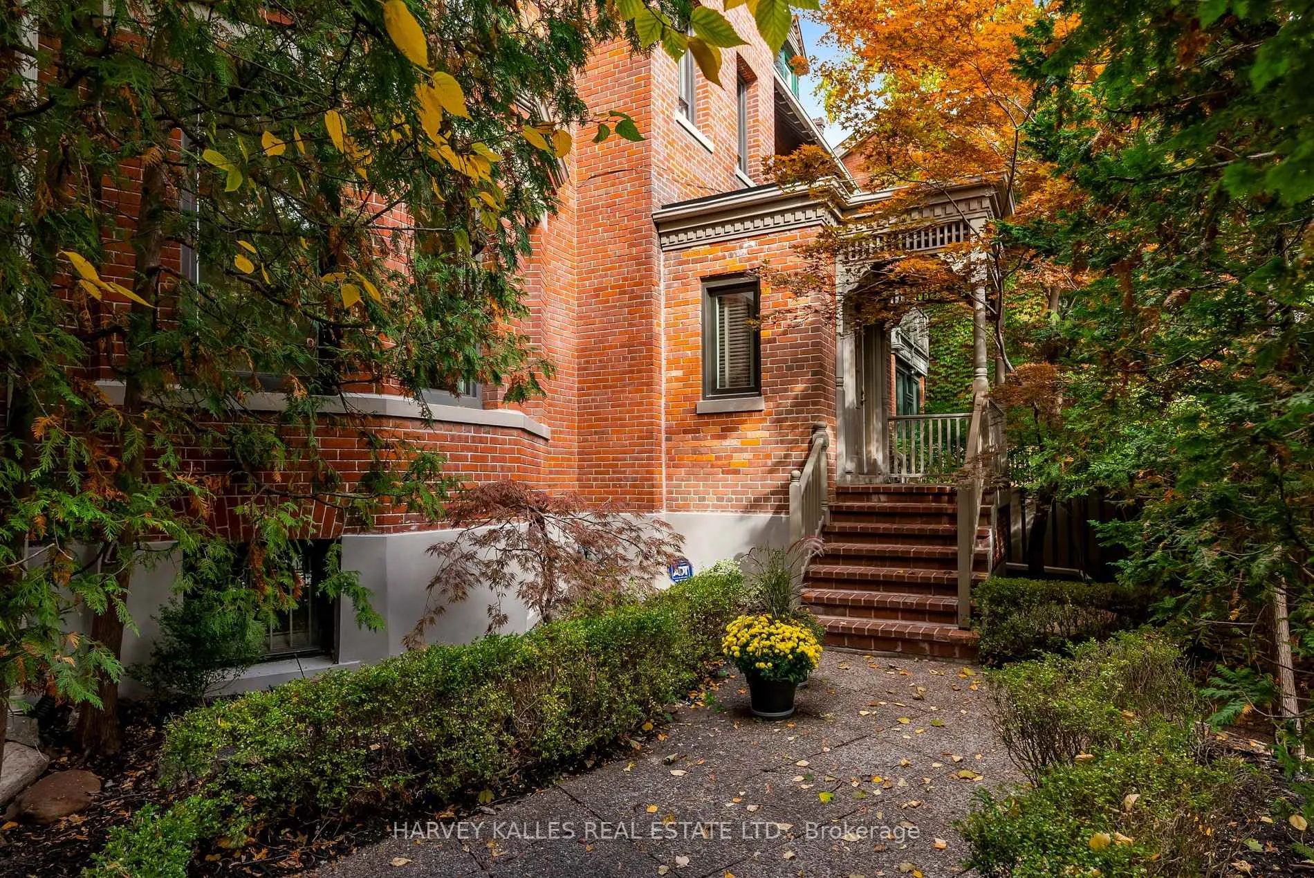 Photo 35 of 65 Elgin Avenue, Toronto, The Annex — HOMEH