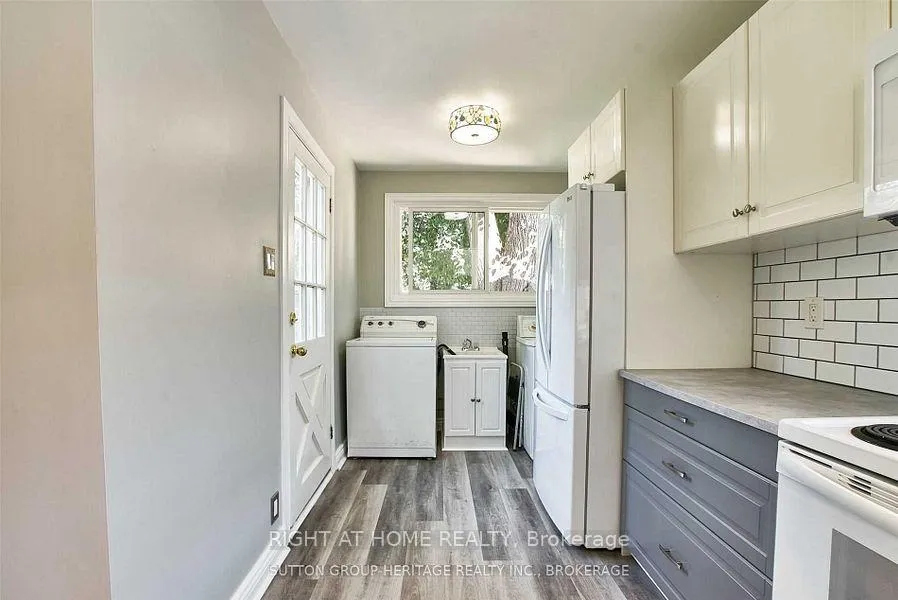 Photo 10 of 4 Ontario Street, Ajax, Central — HOMEH