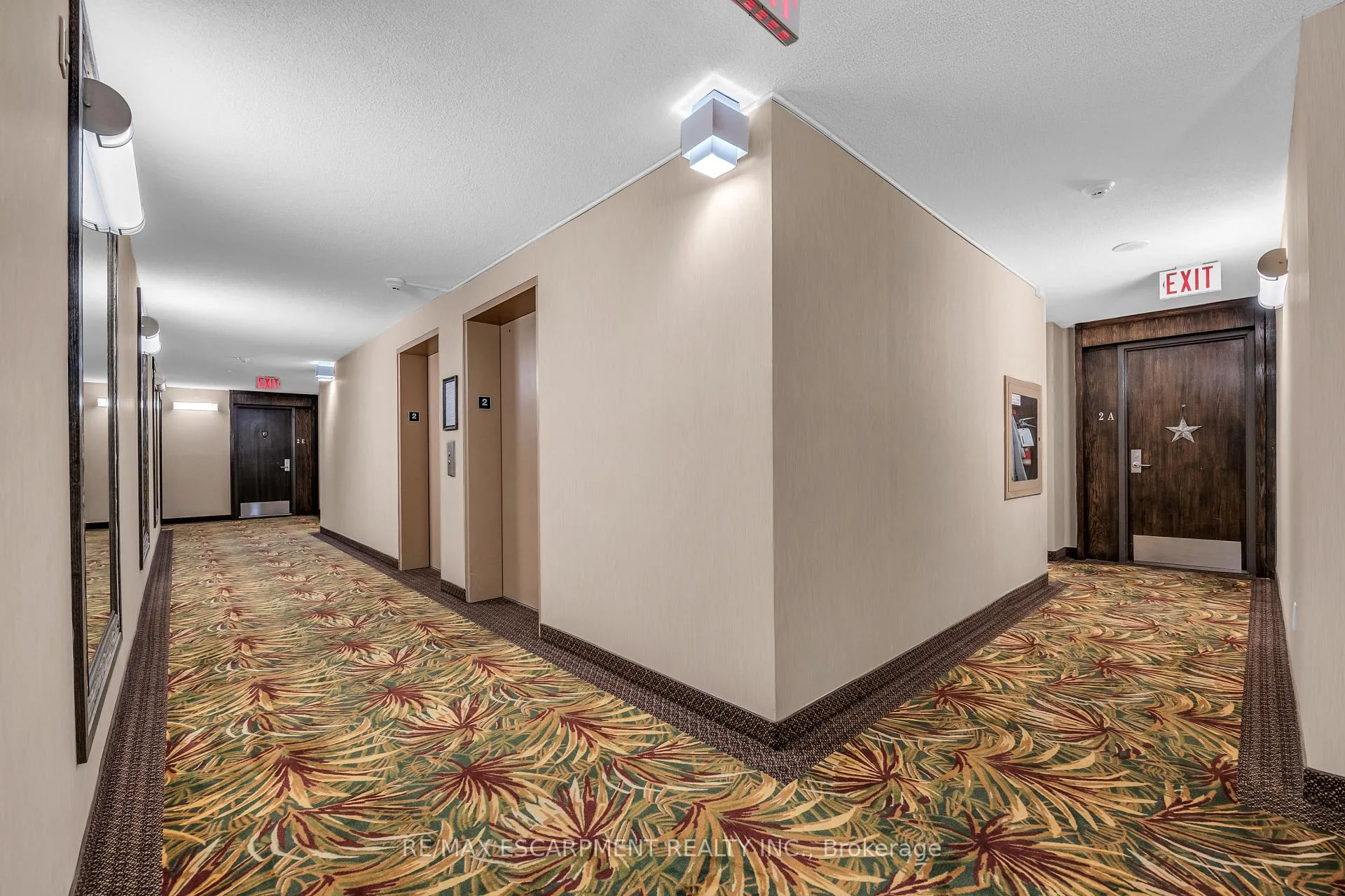 Photo 6 of Unit 203, 67 Caroline Street S, Hamilton, Durand — HOMEH