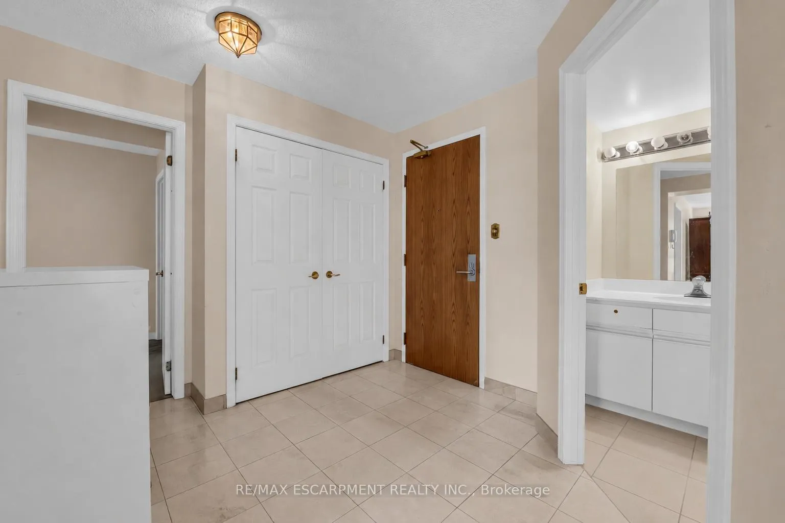 Photo 25 of Unit 203, 67 Caroline Street S, Hamilton, Durand — HOMEH