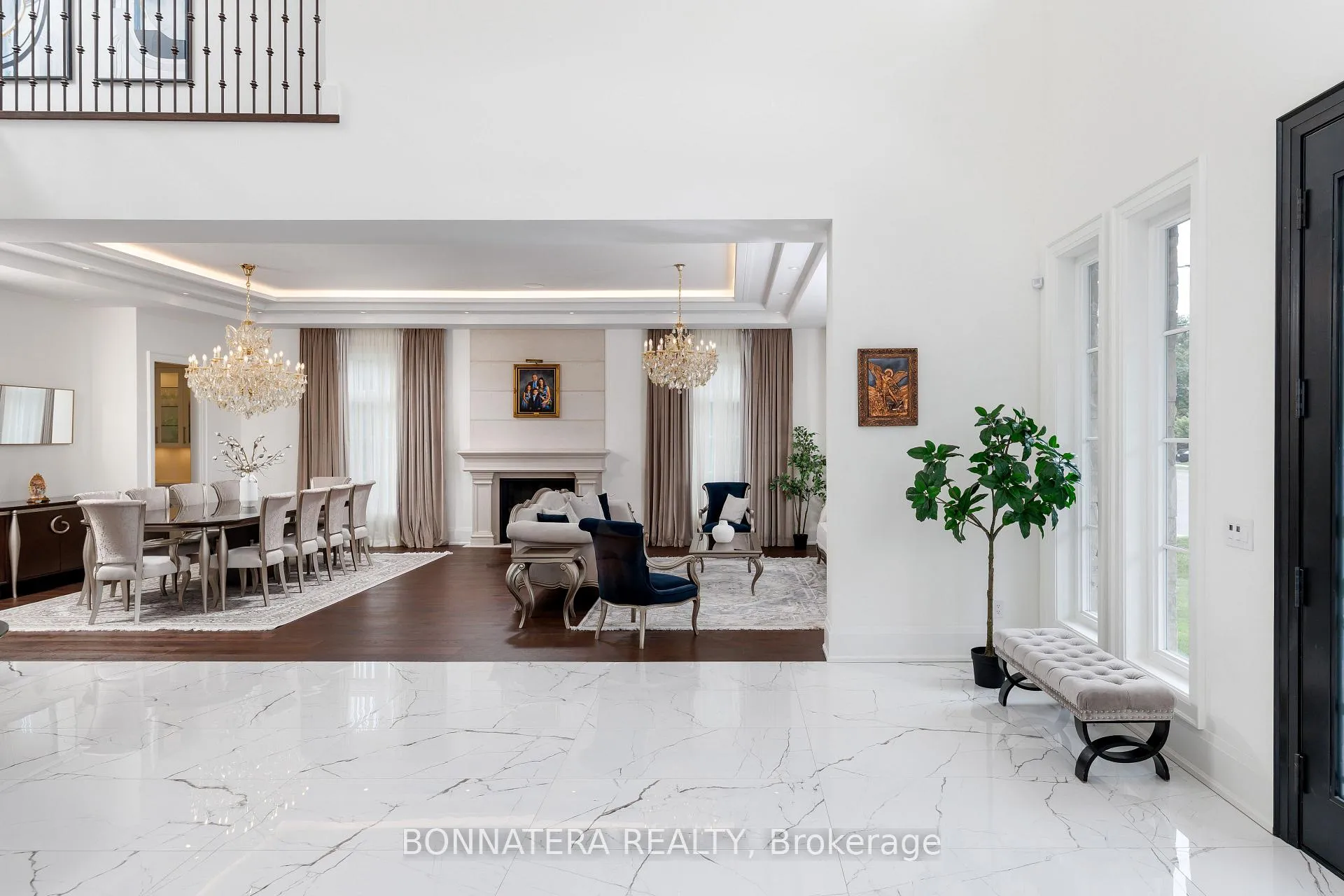 Photo 5 of 1042 Bridge Road, Oakville, West — HOMEH