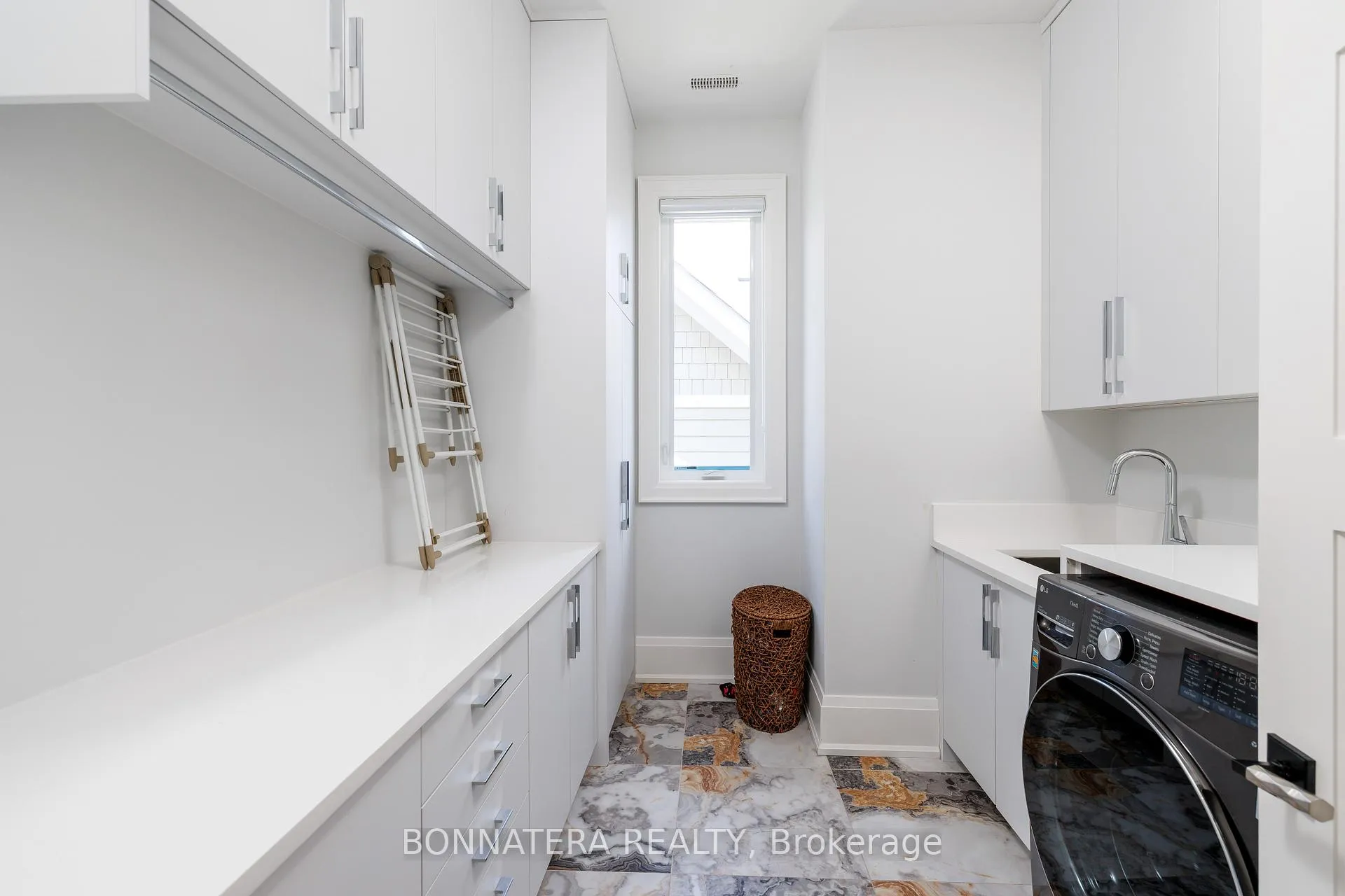 Photo 38 of 1042 Bridge Road, Oakville, West — HOMEH
