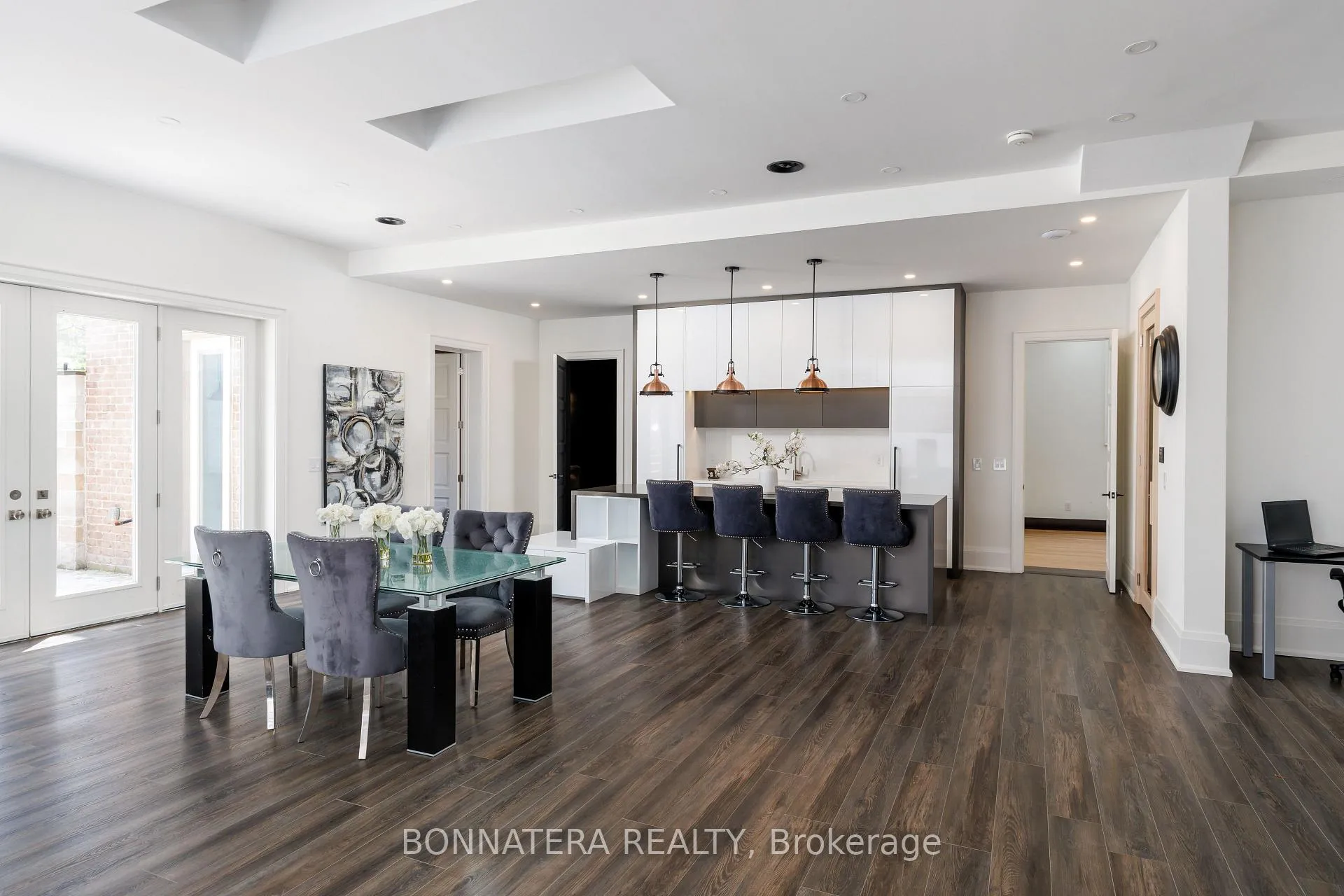 Photo 40 of 1042 Bridge Road, Oakville, West — HOMEH