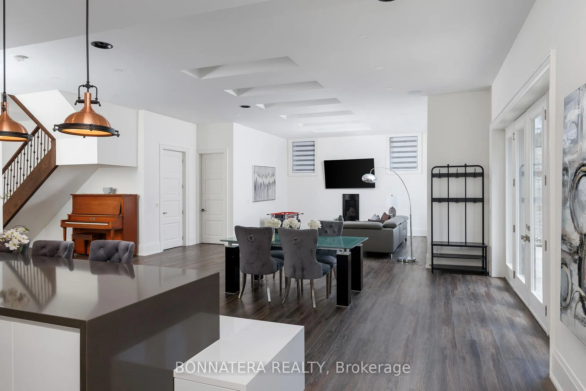 Photo 44 of 1042 Bridge Road, Oakville, West — HOMEH