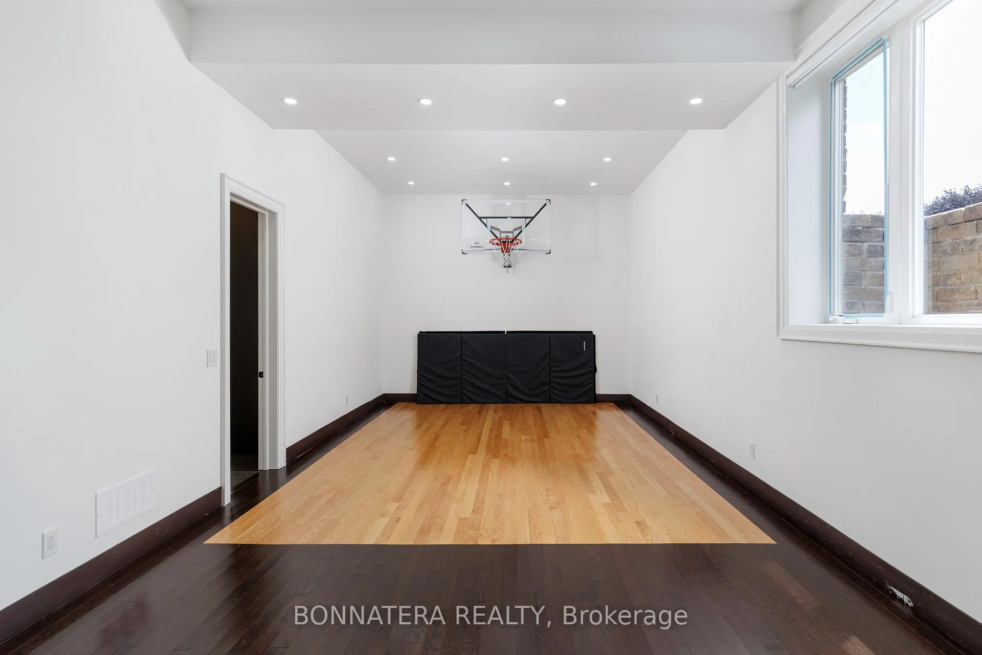 Photo 46 of 1042 Bridge Road, Oakville, West — HOMEH