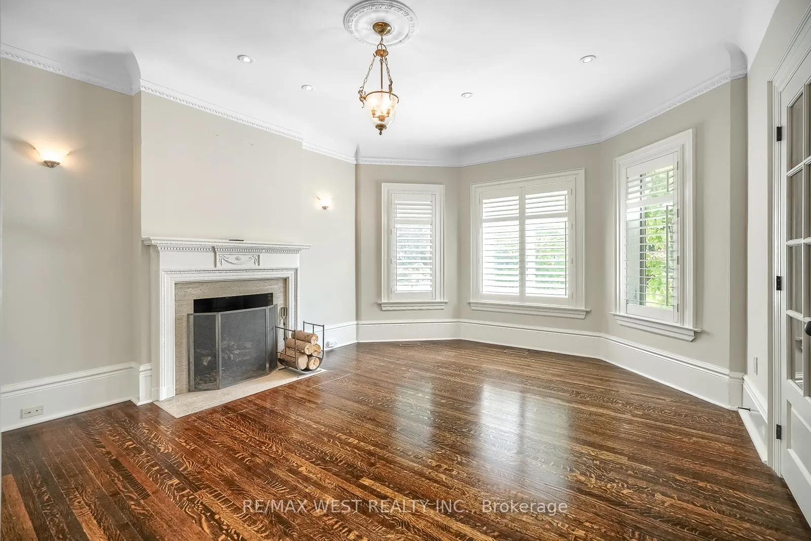 Photo 8 of 70 Forest Hill Road, Toronto, Casa Loma — HOMEH