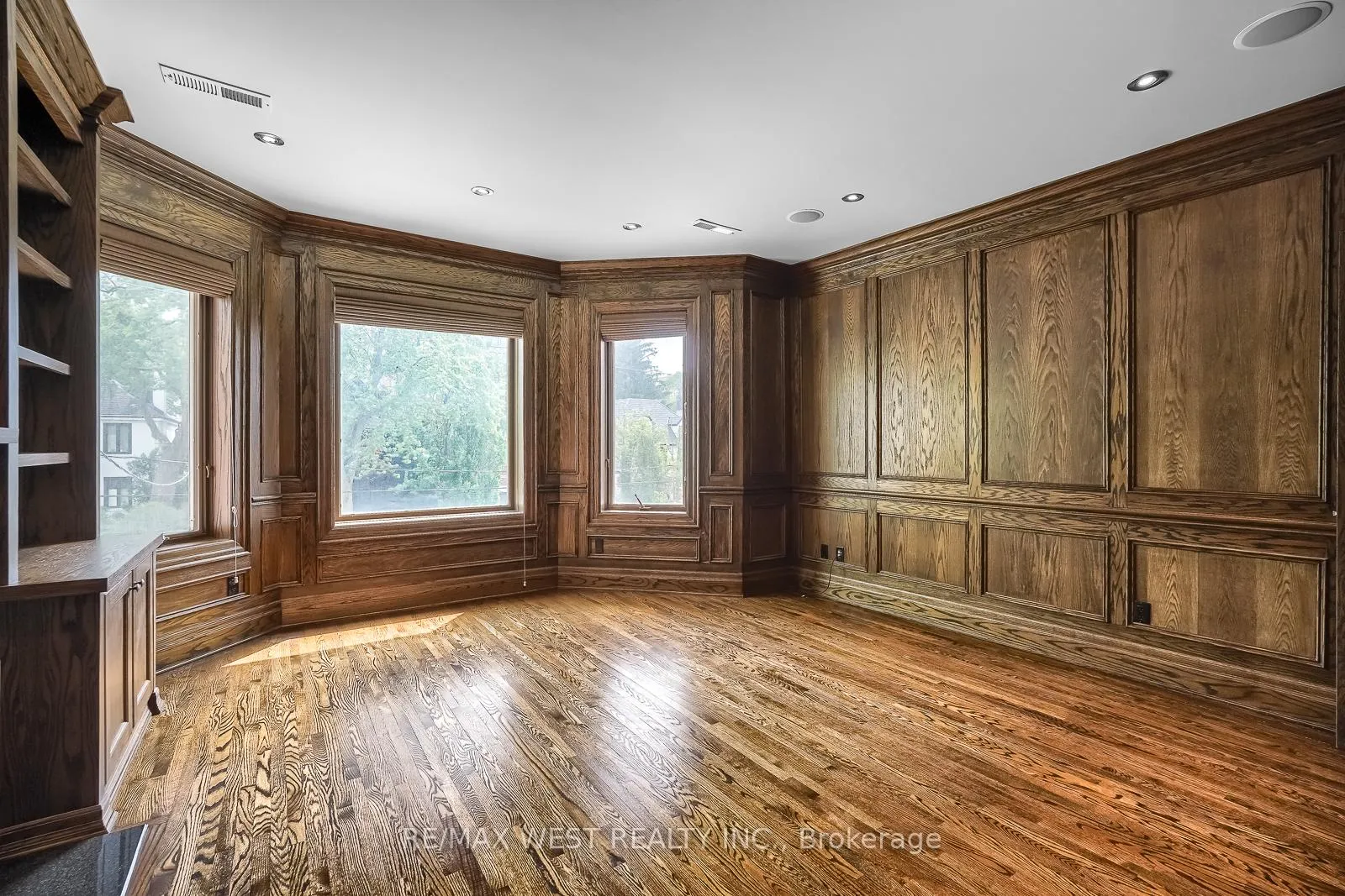 Photo 22 of 70 Forest Hill Road, Toronto, Casa Loma — HOMEH
