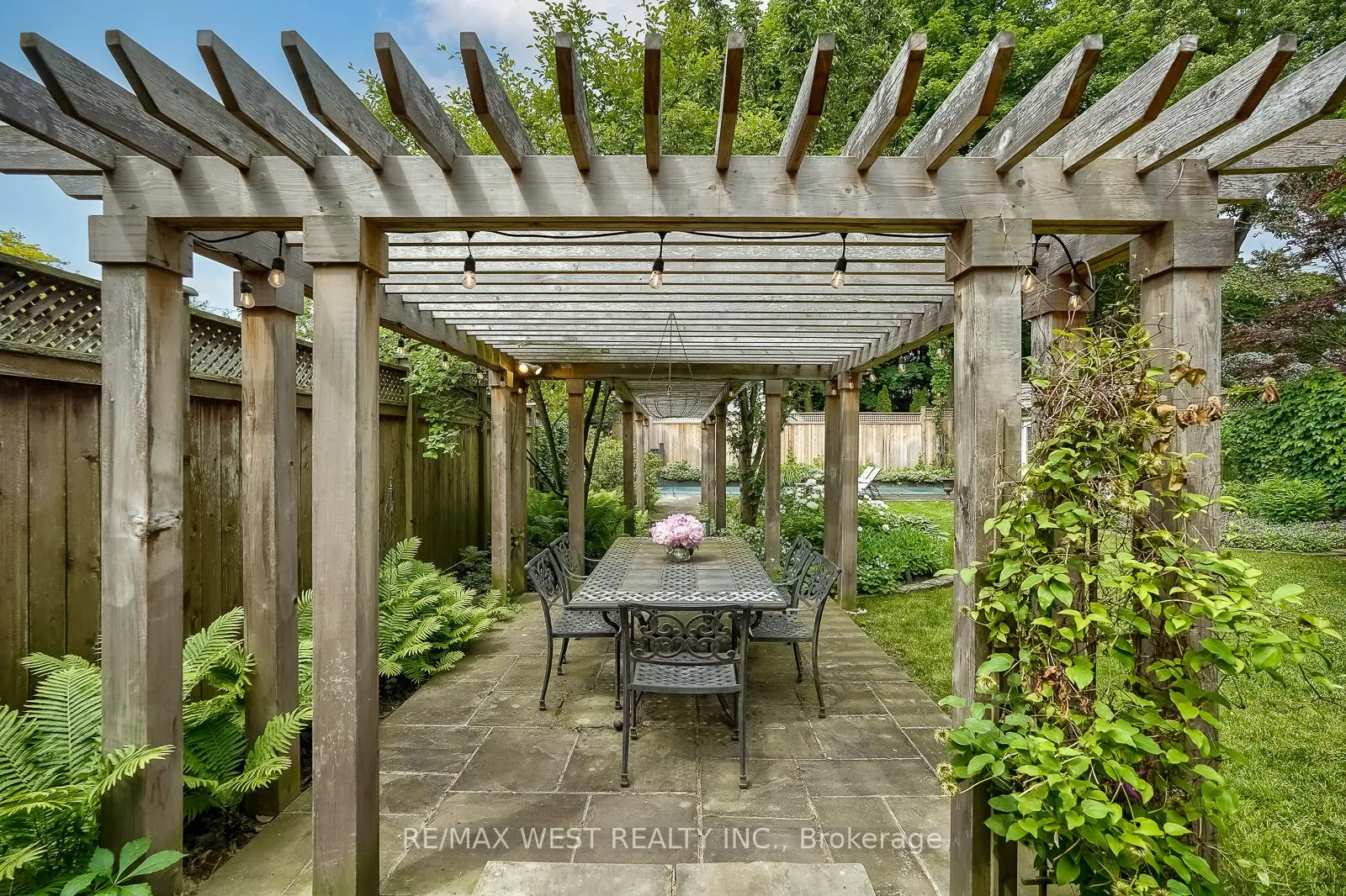 Photo 41 of 70 Forest Hill Road, Toronto, Casa Loma — HOMEH