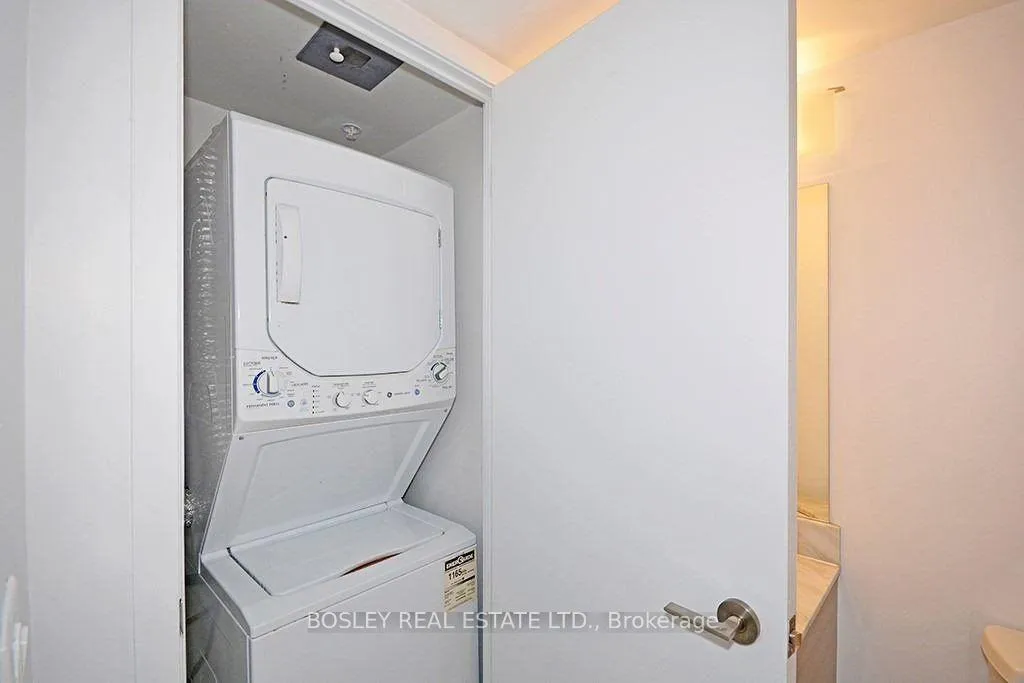 Photo 15 of Unit 2012, 36 Lisgar Street, Toronto, Little Portugal — HOMEH
