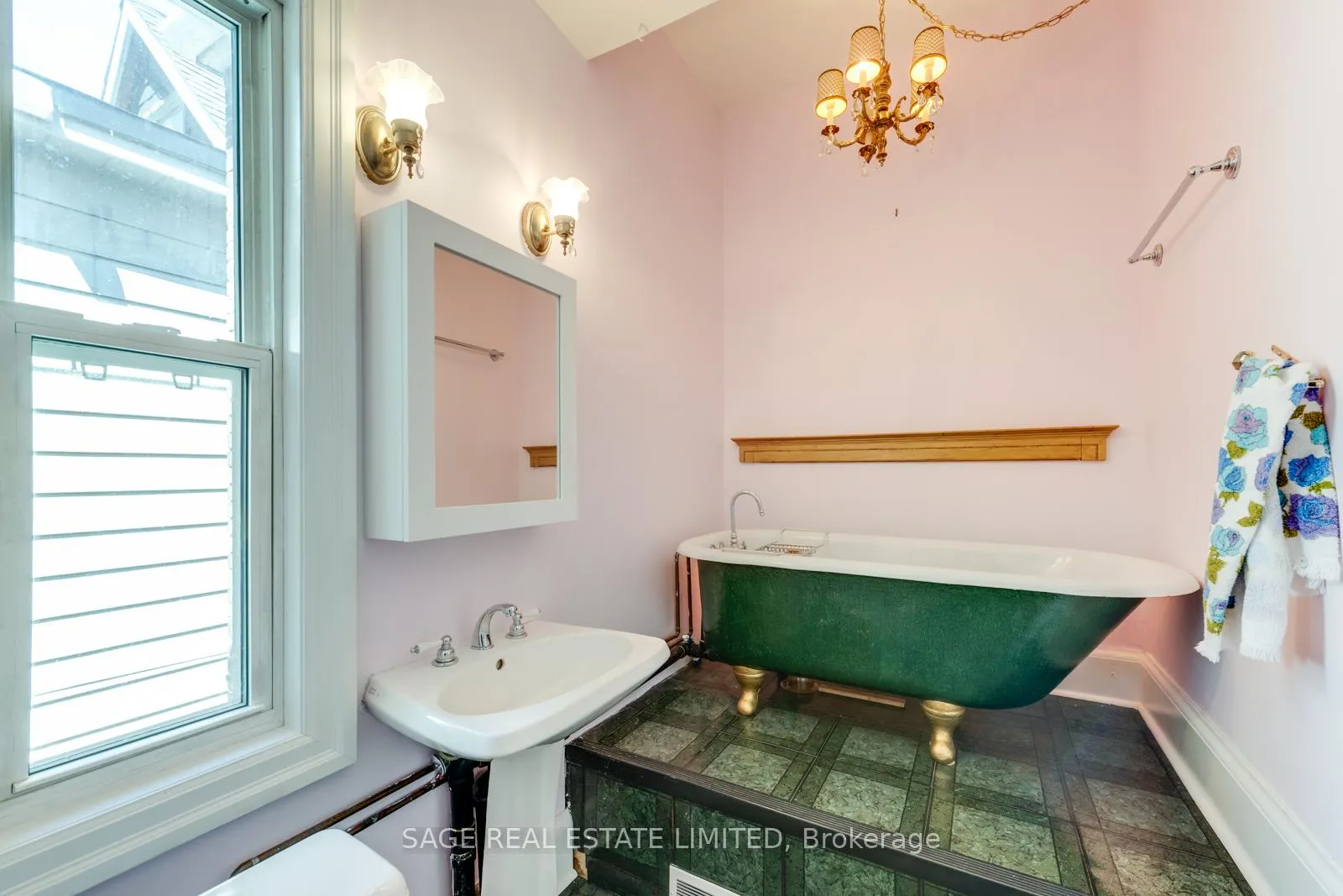 Photo 23 of 25 Helena Avenue, Toronto, Wychwood — HOMEH