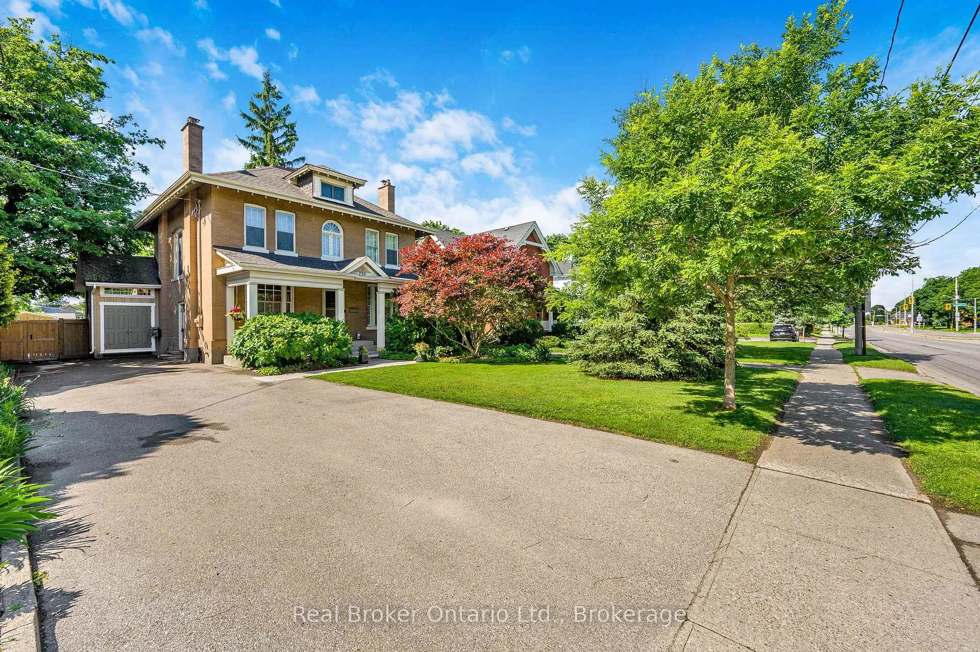 Photo 2 of 739 Colborne Street, Brantford, Echo Place — HOMEH