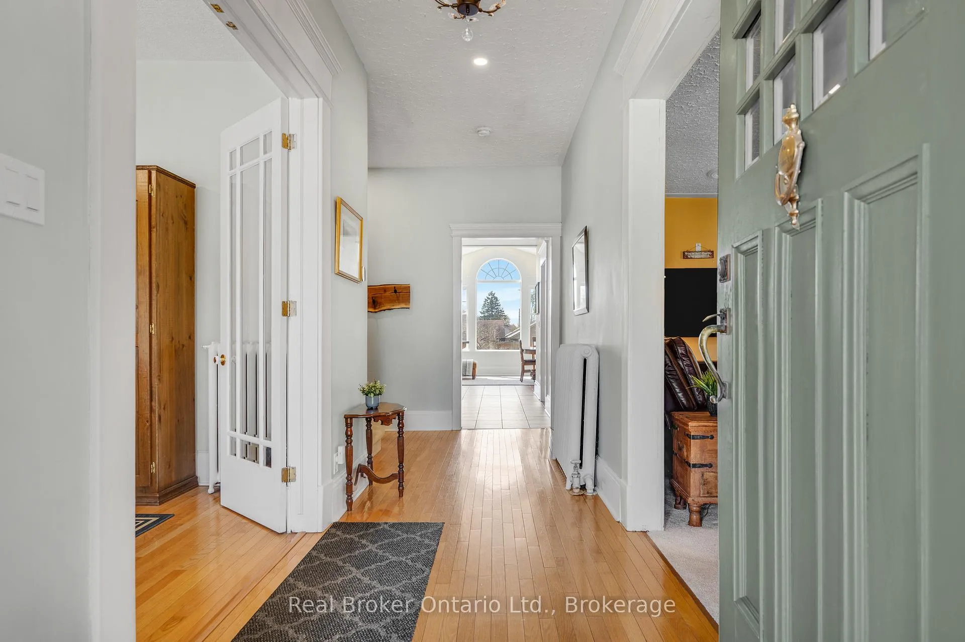 Photo 4 of 739 Colborne Street, Brantford, Echo Place — HOMEH