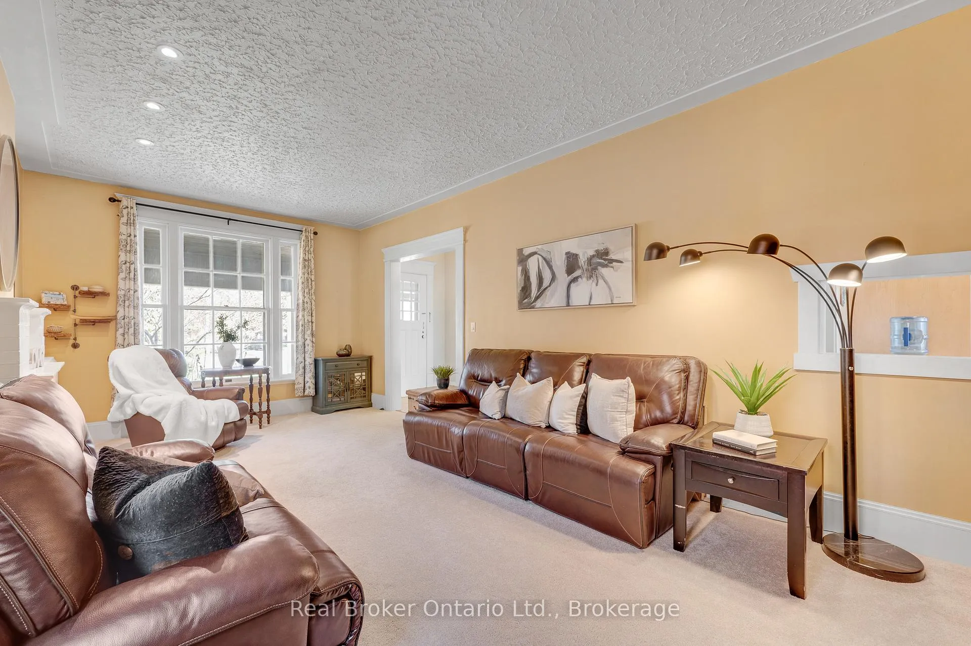 Photo 9 of 739 Colborne Street, Brantford, Echo Place — HOMEH