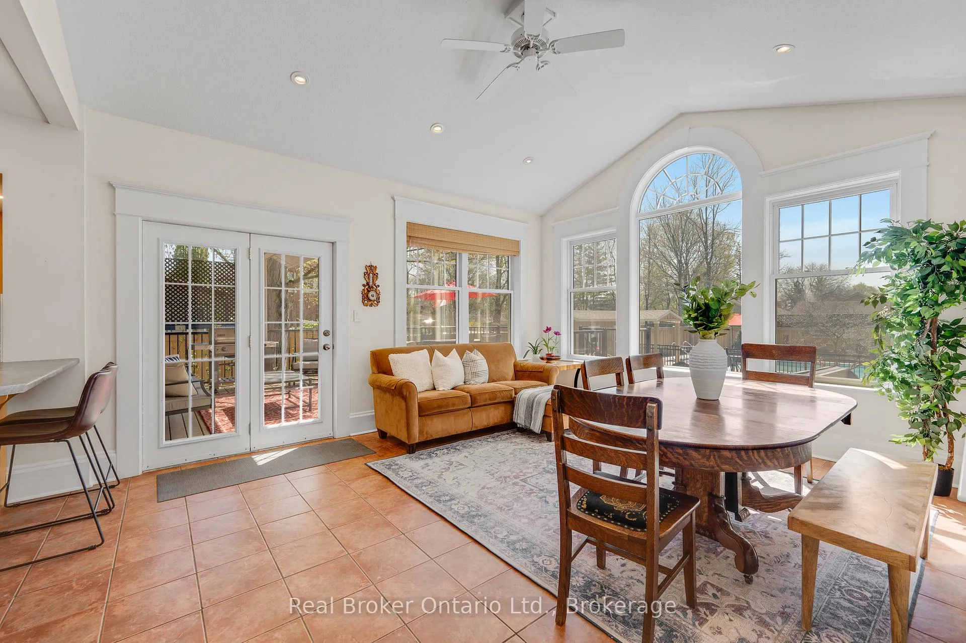 Photo 17 of 739 Colborne Street, Brantford, Echo Place — HOMEH