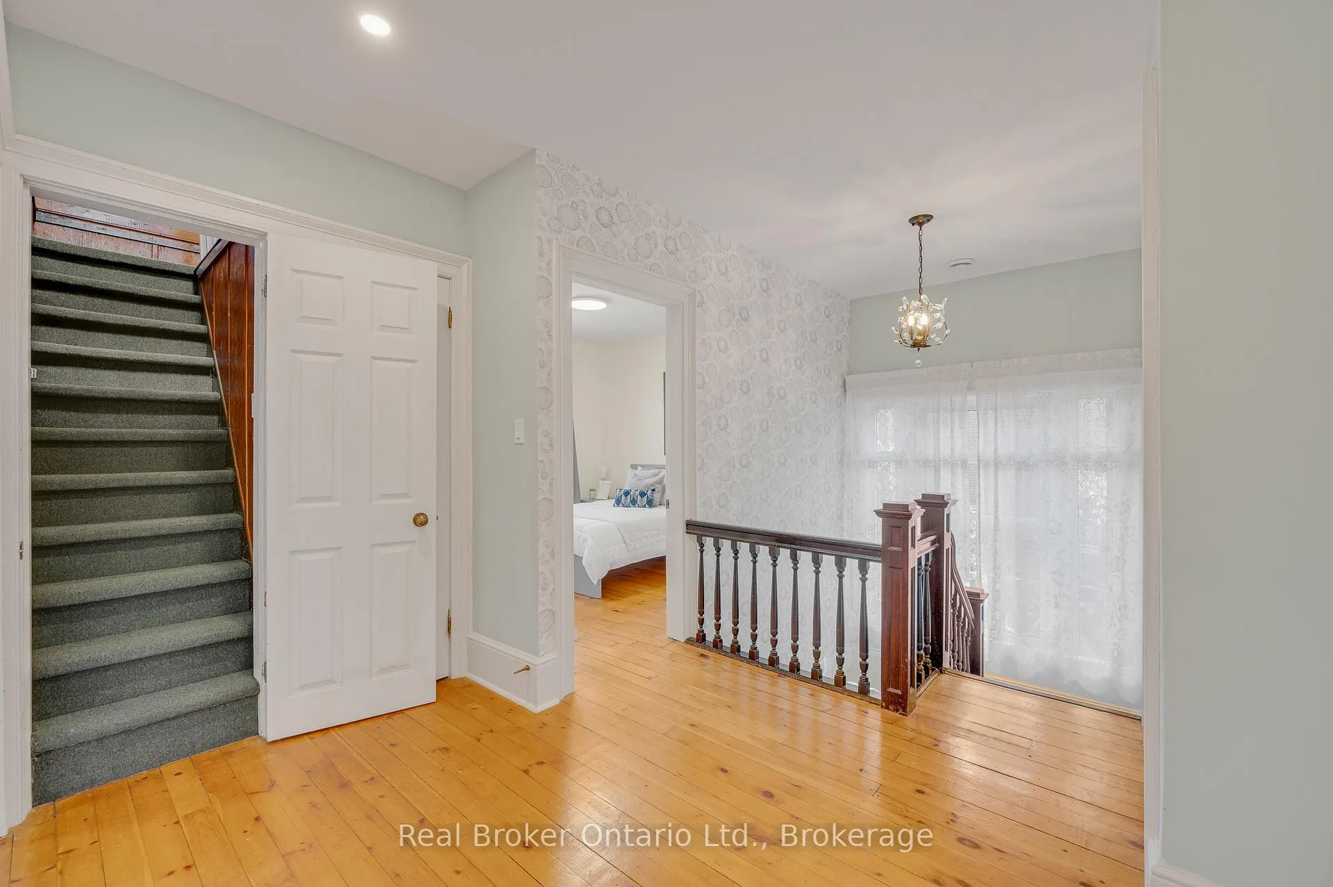 Photo 21 of 739 Colborne Street, Brantford, Echo Place — HOMEH