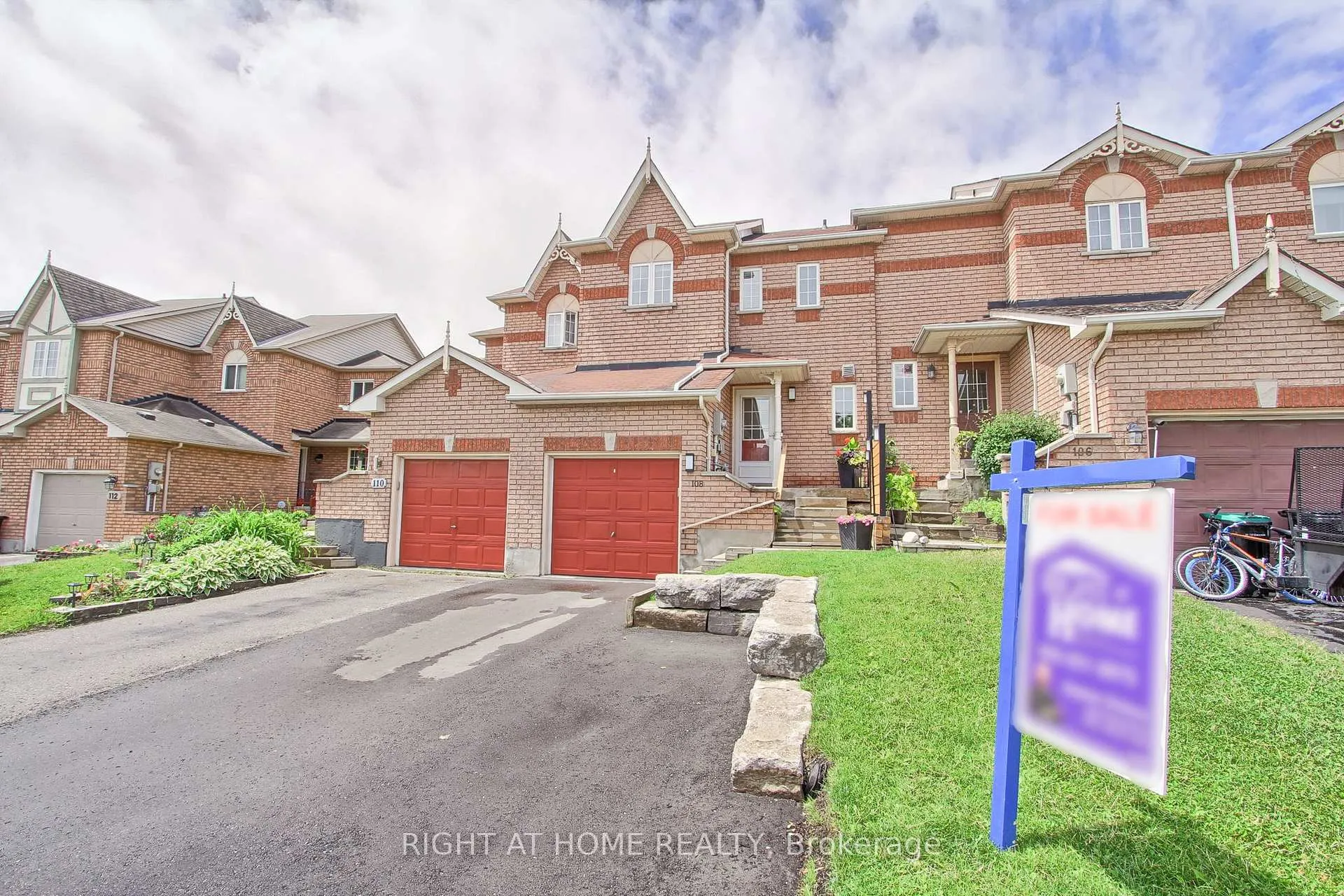 Photo 3 of 108 Gadwall Avenue, Barrie, Painswick South — HOMEH