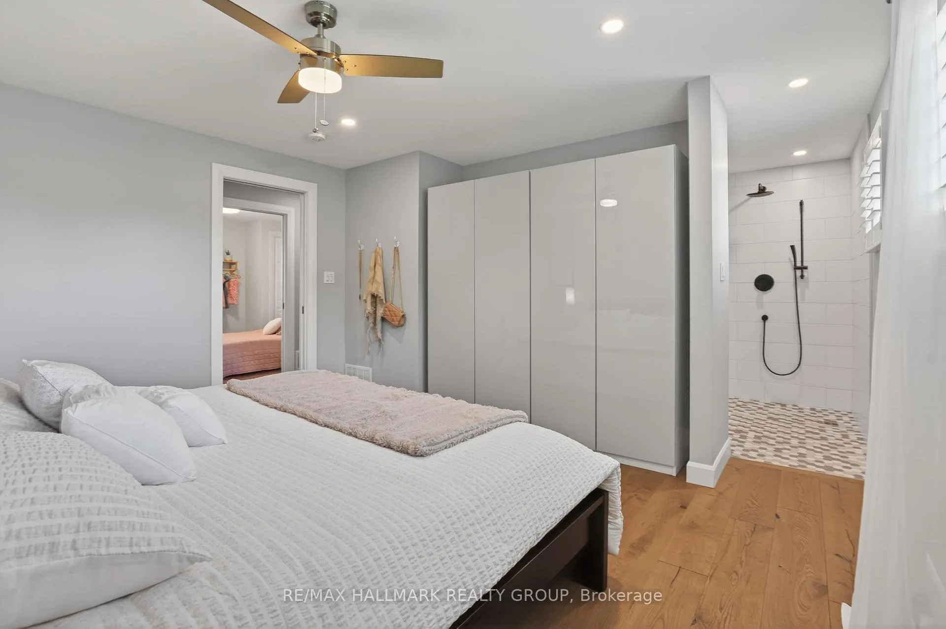 Photo 15 of 1583 Maxime Street, Ottawa, Pineview — HOMEH