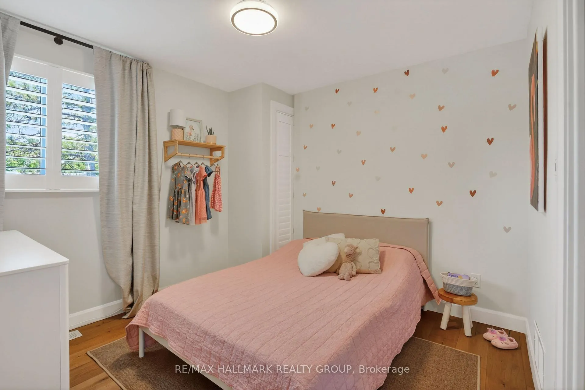 Photo 18 of 1583 Maxime Street, Ottawa, Pineview — HOMEH