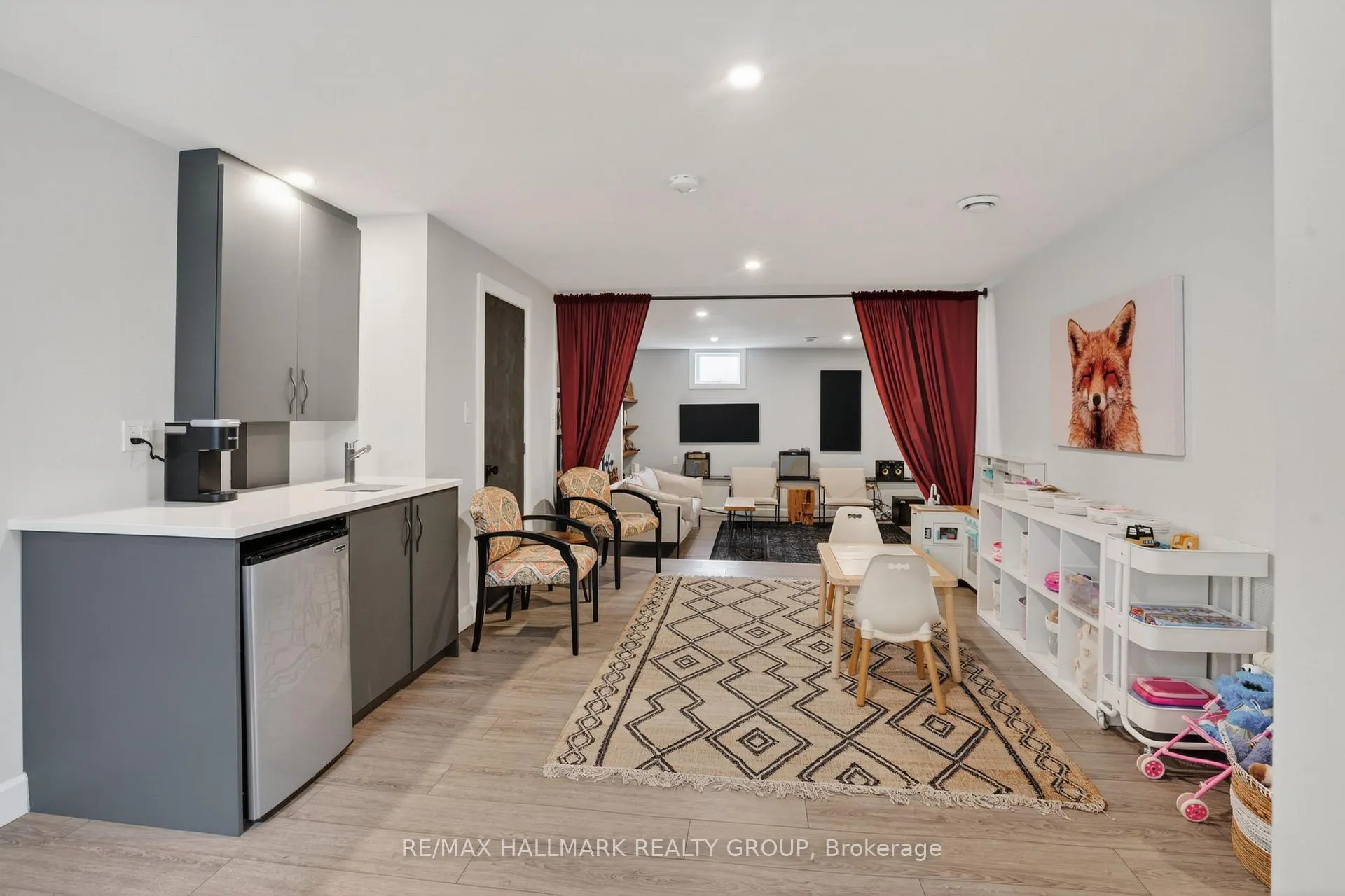Photo 21 of 1583 Maxime Street, Ottawa, Pineview — HOMEH