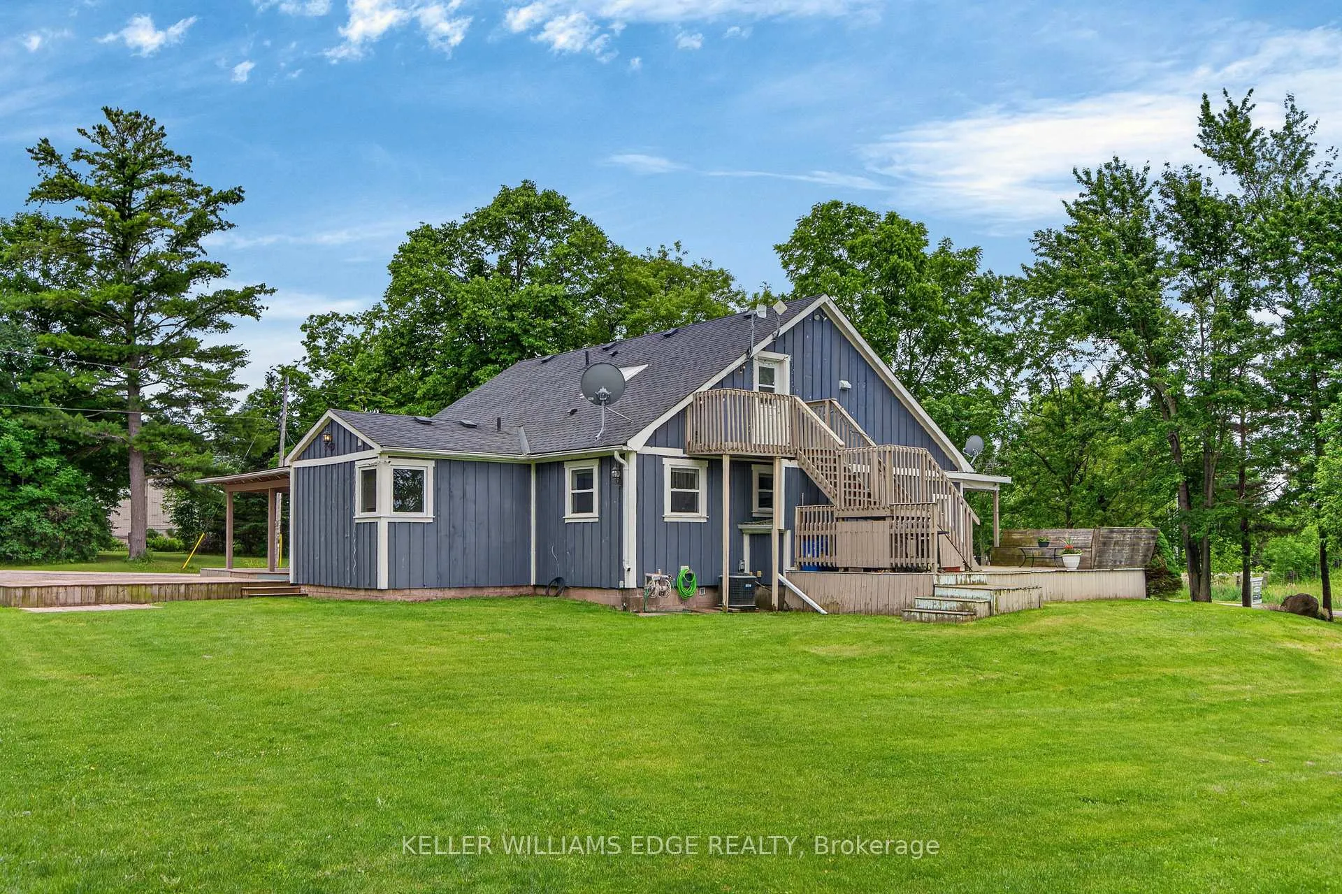Photo 3 of 258 Lynden Road, Hamilton, Rural Flamborough — HOMEH
