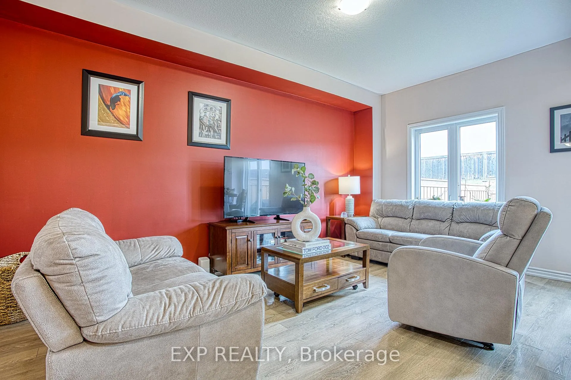 Photo 10 of 73 Bilanski Farm Road, Brantford, Echo Place — HOMEH
