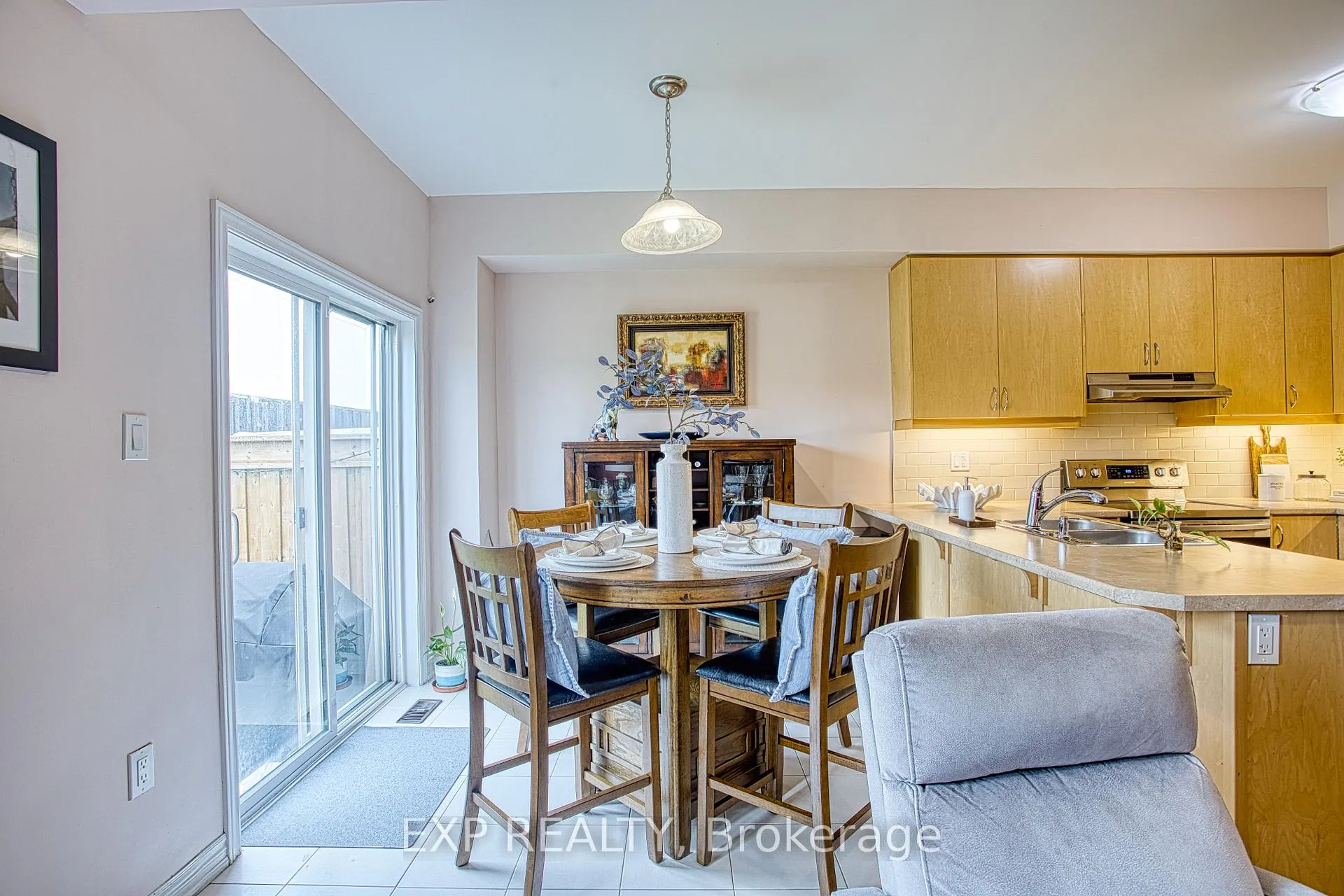 Photo 13 of 73 Bilanski Farm Road, Brantford, Echo Place — HOMEH
