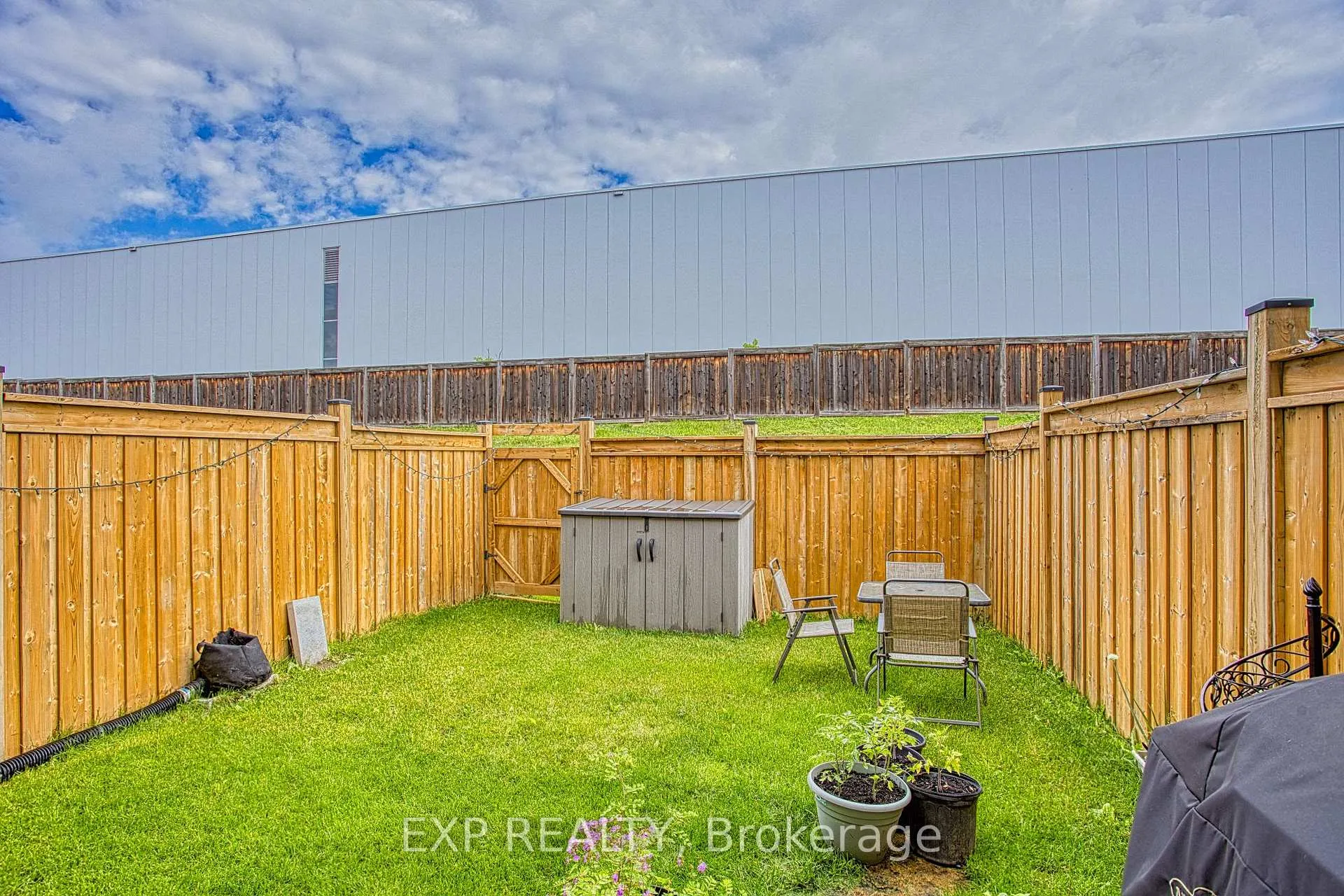 Photo 25 of 73 Bilanski Farm Road, Brantford, Echo Place — HOMEH