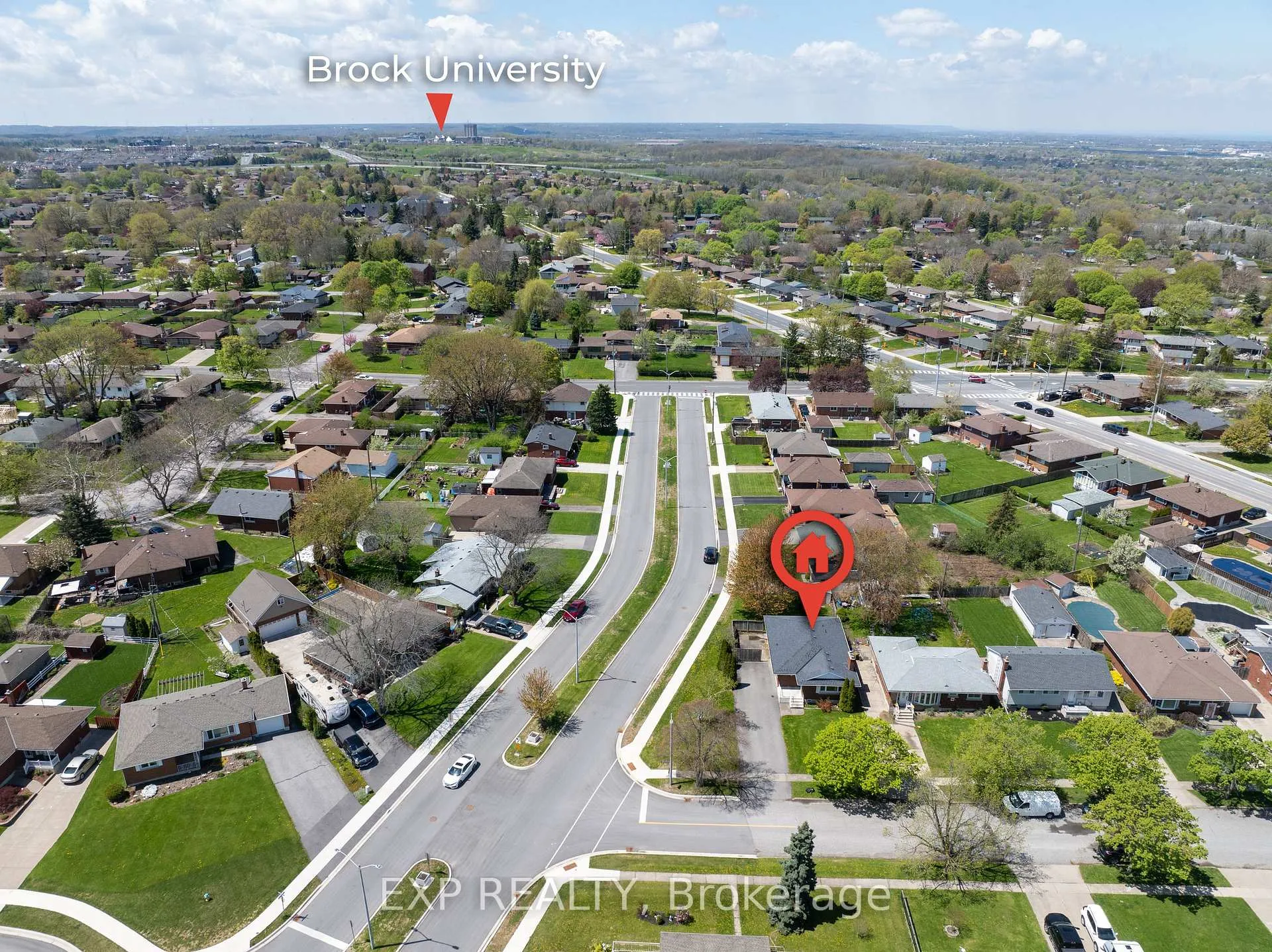 Photo 3 of 51 Parkdale Drive, Thorold, Thorold Downtown — HOMEH