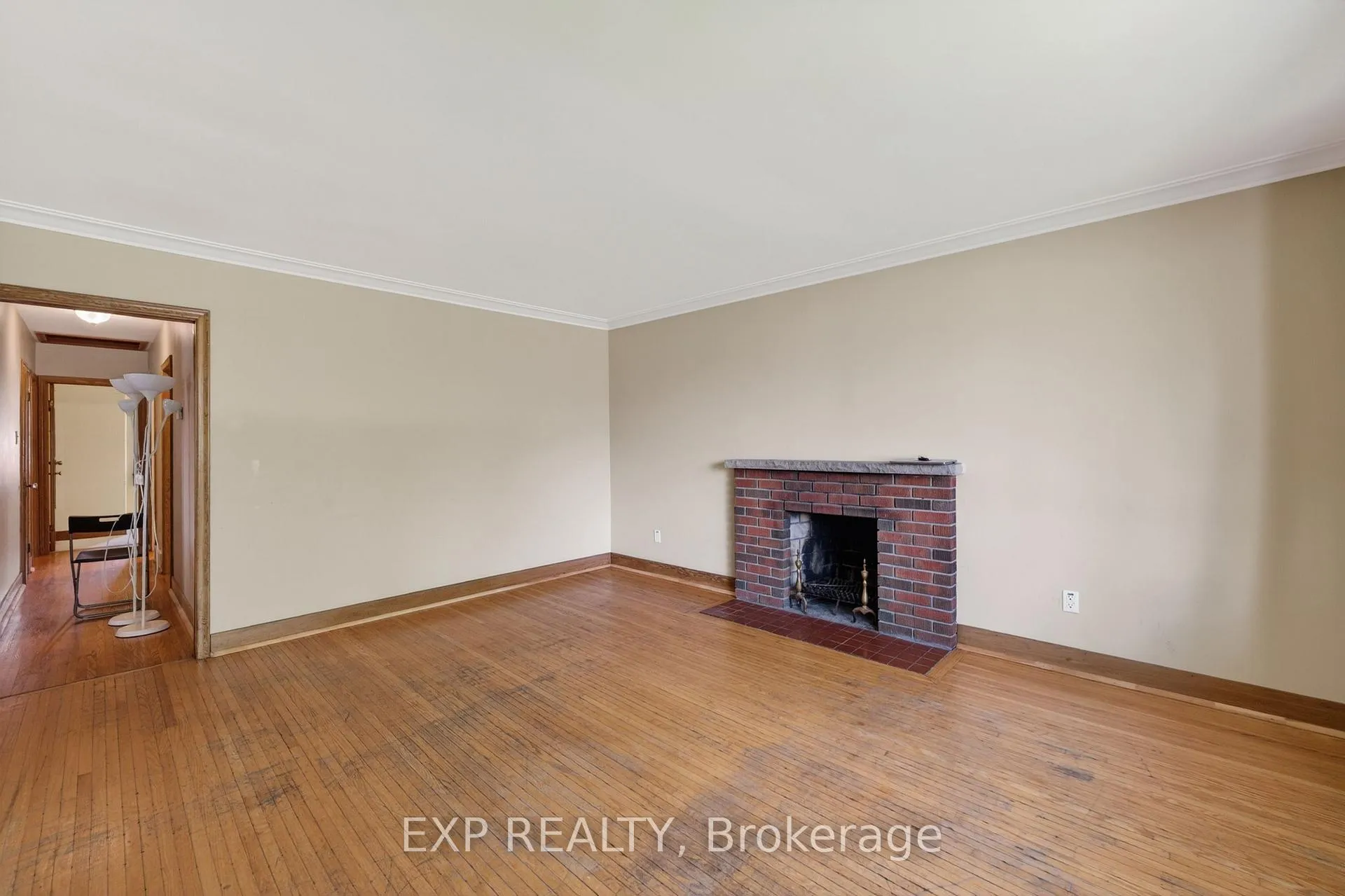 Photo 11 of 51 Parkdale Drive, Thorold, Thorold Downtown — HOMEH