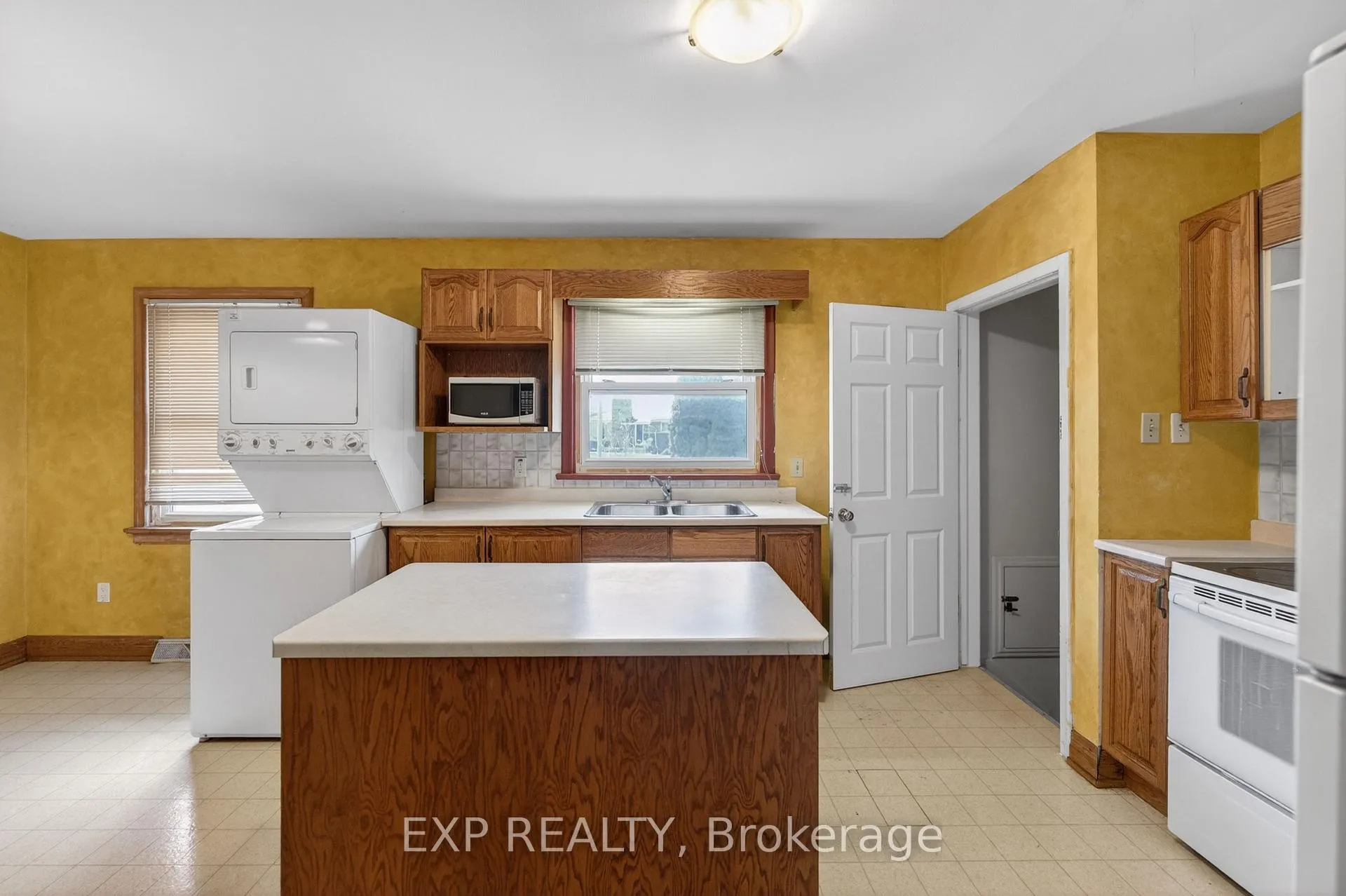 Photo 12 of 51 Parkdale Drive, Thorold, Thorold Downtown — HOMEH