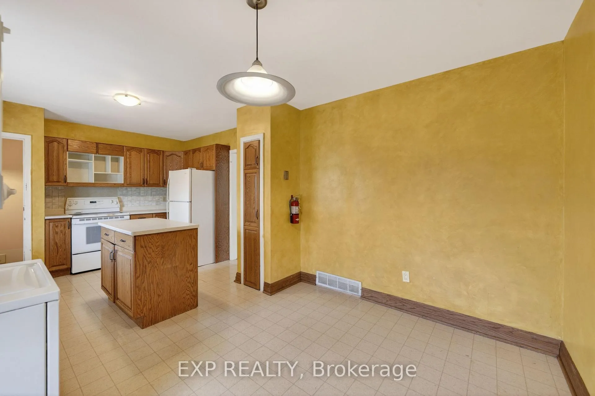 Photo 15 of 51 Parkdale Drive, Thorold, Thorold Downtown — HOMEH