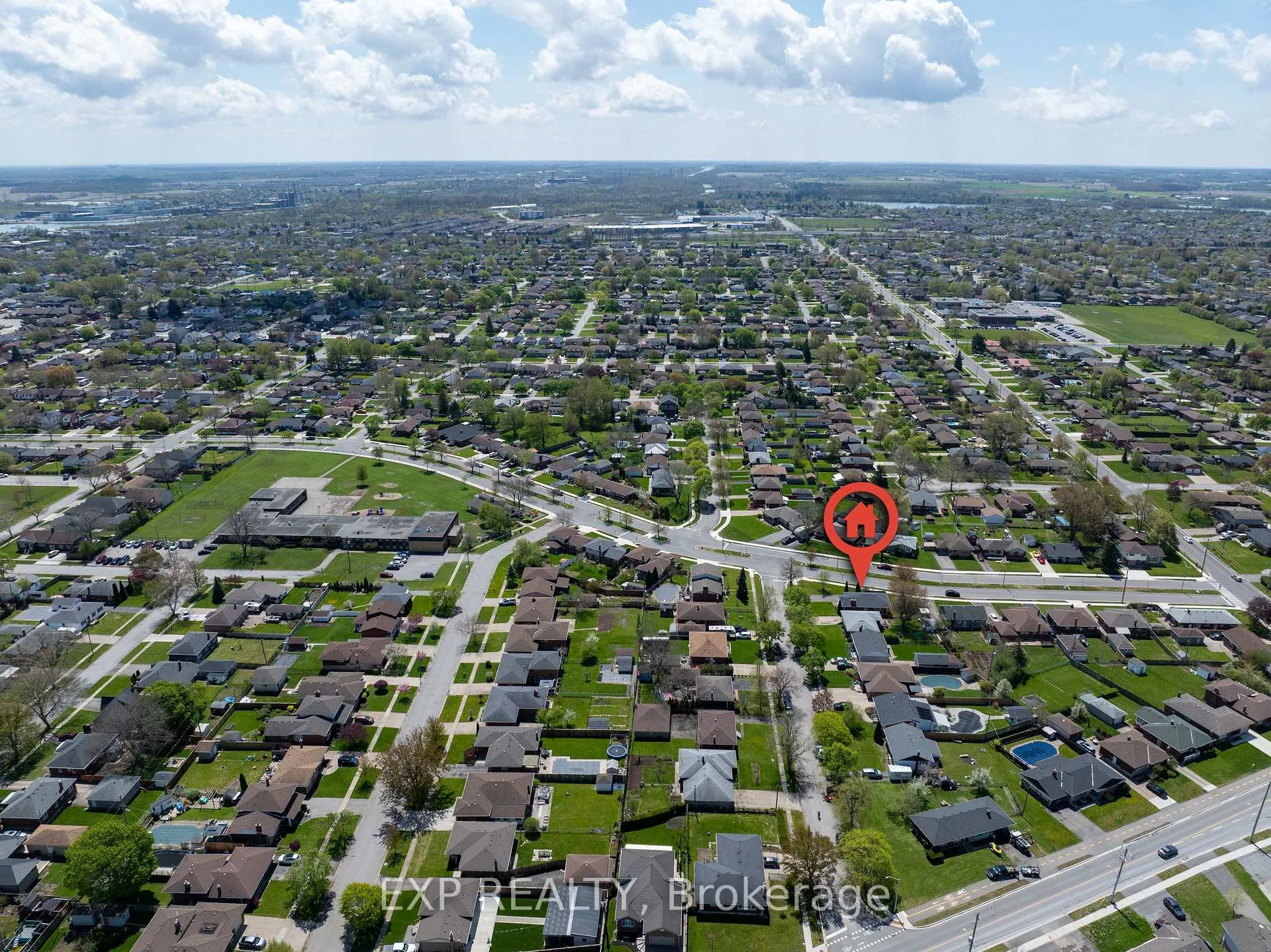 Photo 49 of 51 Parkdale Drive, Thorold, Thorold Downtown — HOMEH