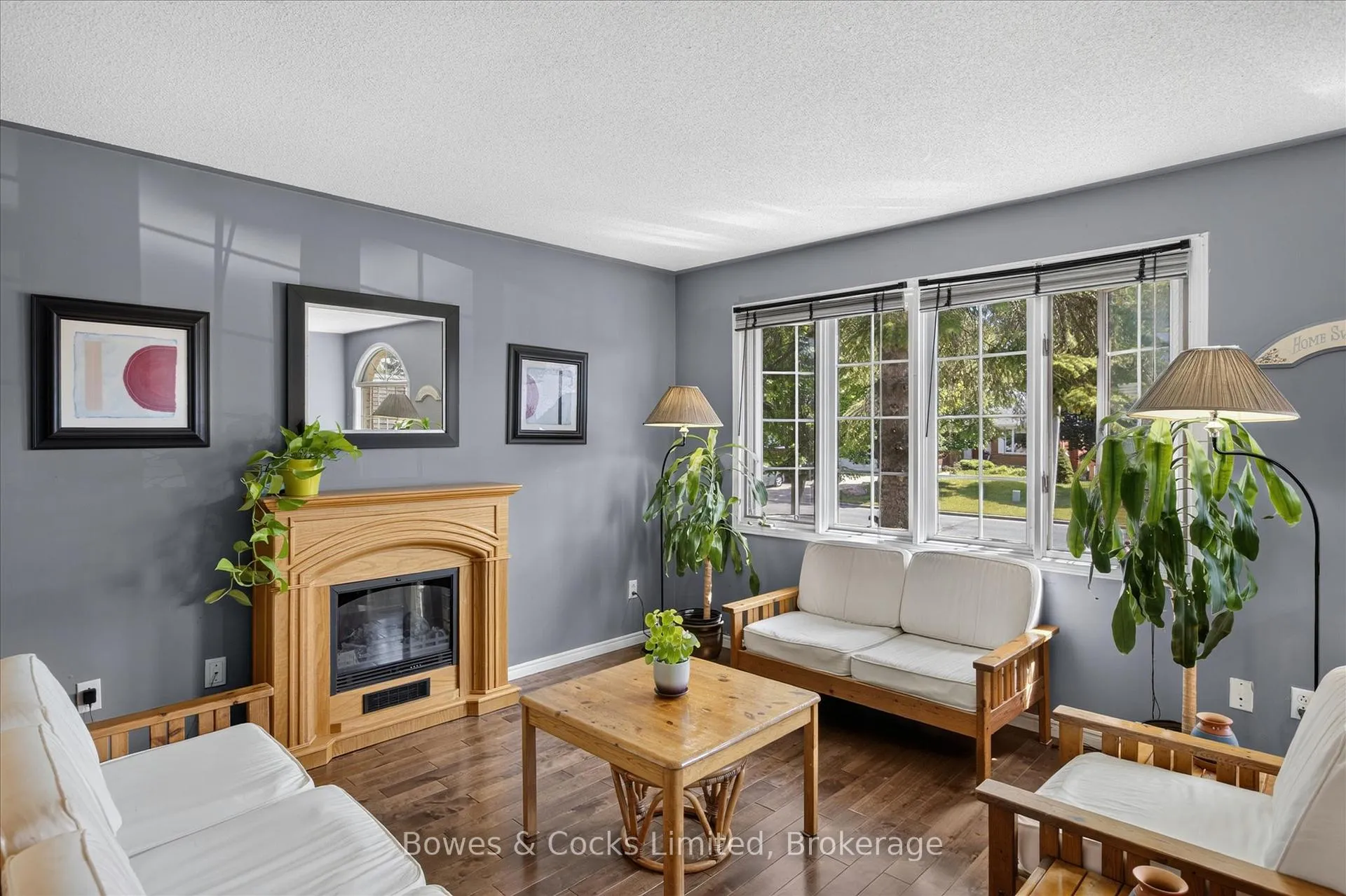 Photo 4 of 669 Fortye Drive, Peterborough, Otonabee Ward 1 — HOMEH