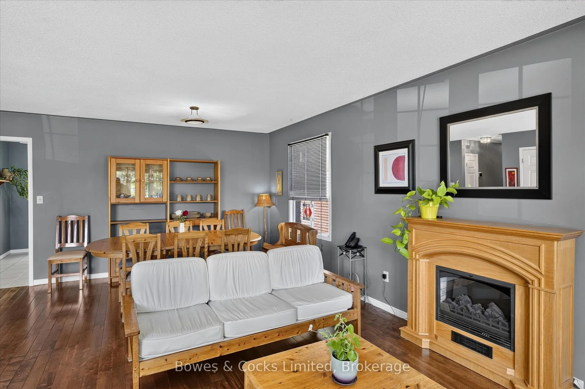 Photo 7 of 669 Fortye Drive, Peterborough, Otonabee Ward 1 — HOMEH