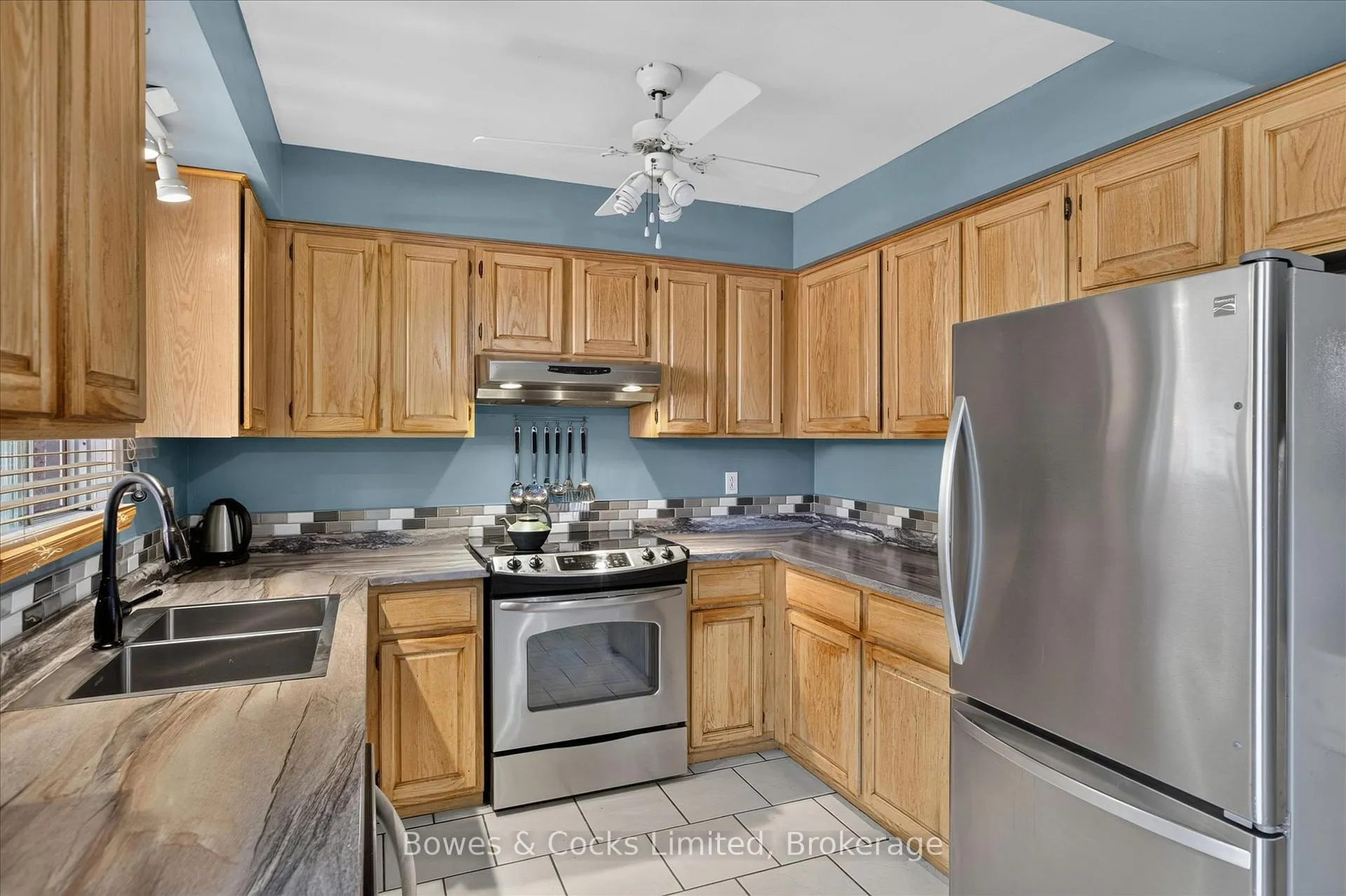 Photo 10 of 669 Fortye Drive, Peterborough, Otonabee Ward 1 — HOMEH