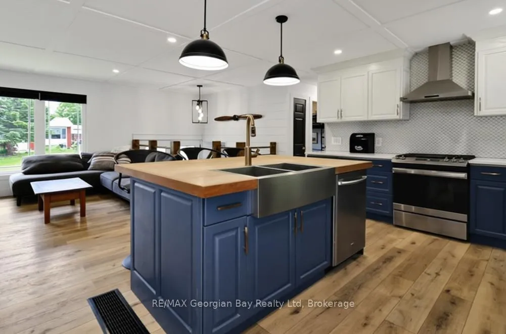 Photo 10 of 460 Athabaska Street, Tay, Port McNicoll — HOMEH