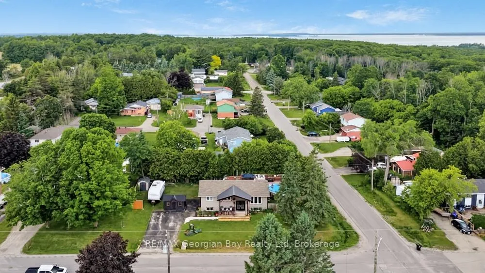 Photo 41 of 460 Athabaska Street, Tay, Port McNicoll — HOMEH