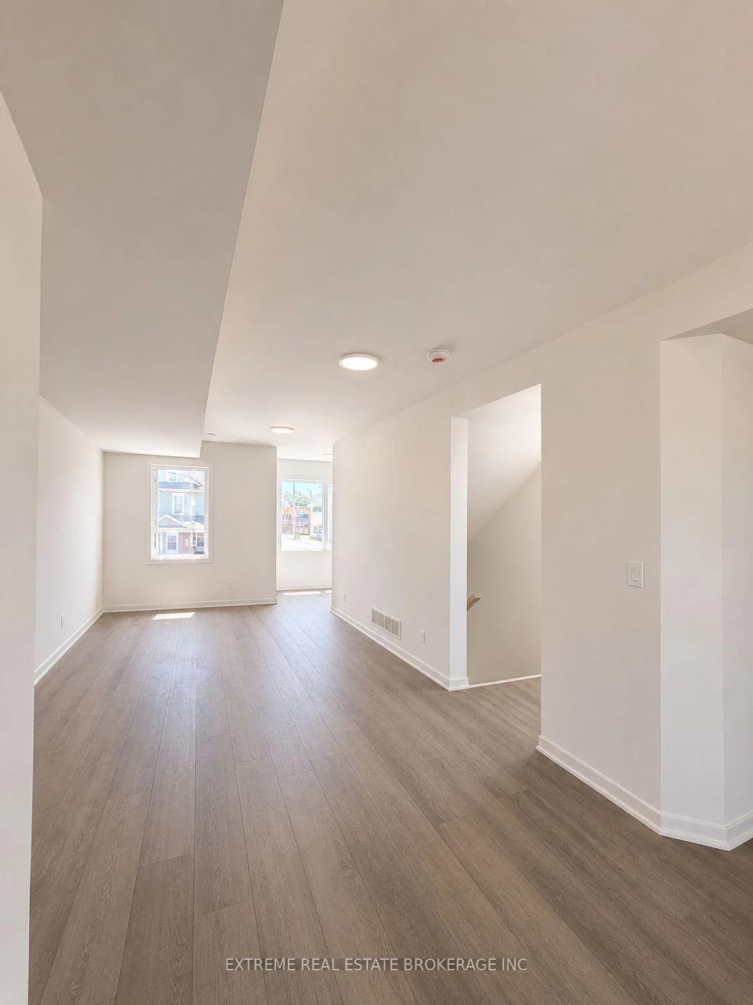Photo 11 of Unit 1, 72 Dorothy Street, Welland, Welland Downtown — HOMEH