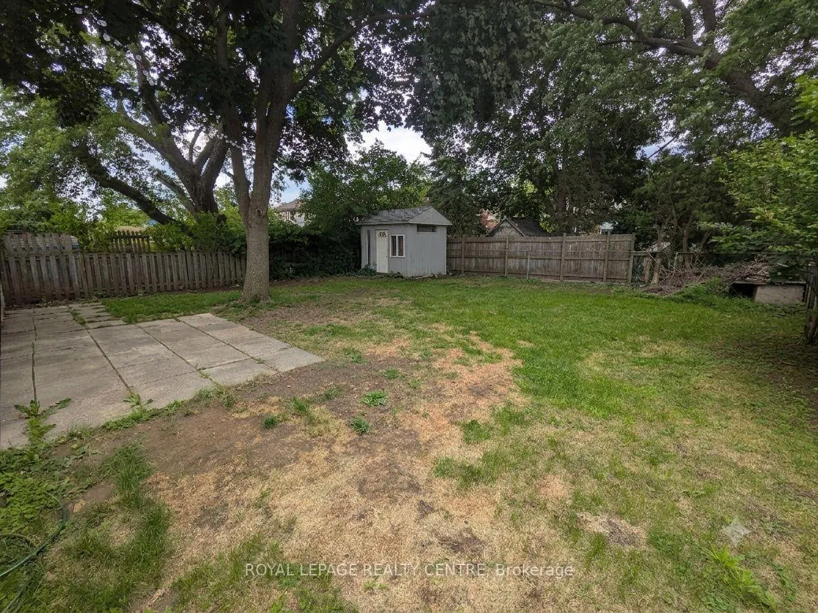 Photo 18 of 114 First Street N, Hamilton, Stoney Creek — HOMEH
